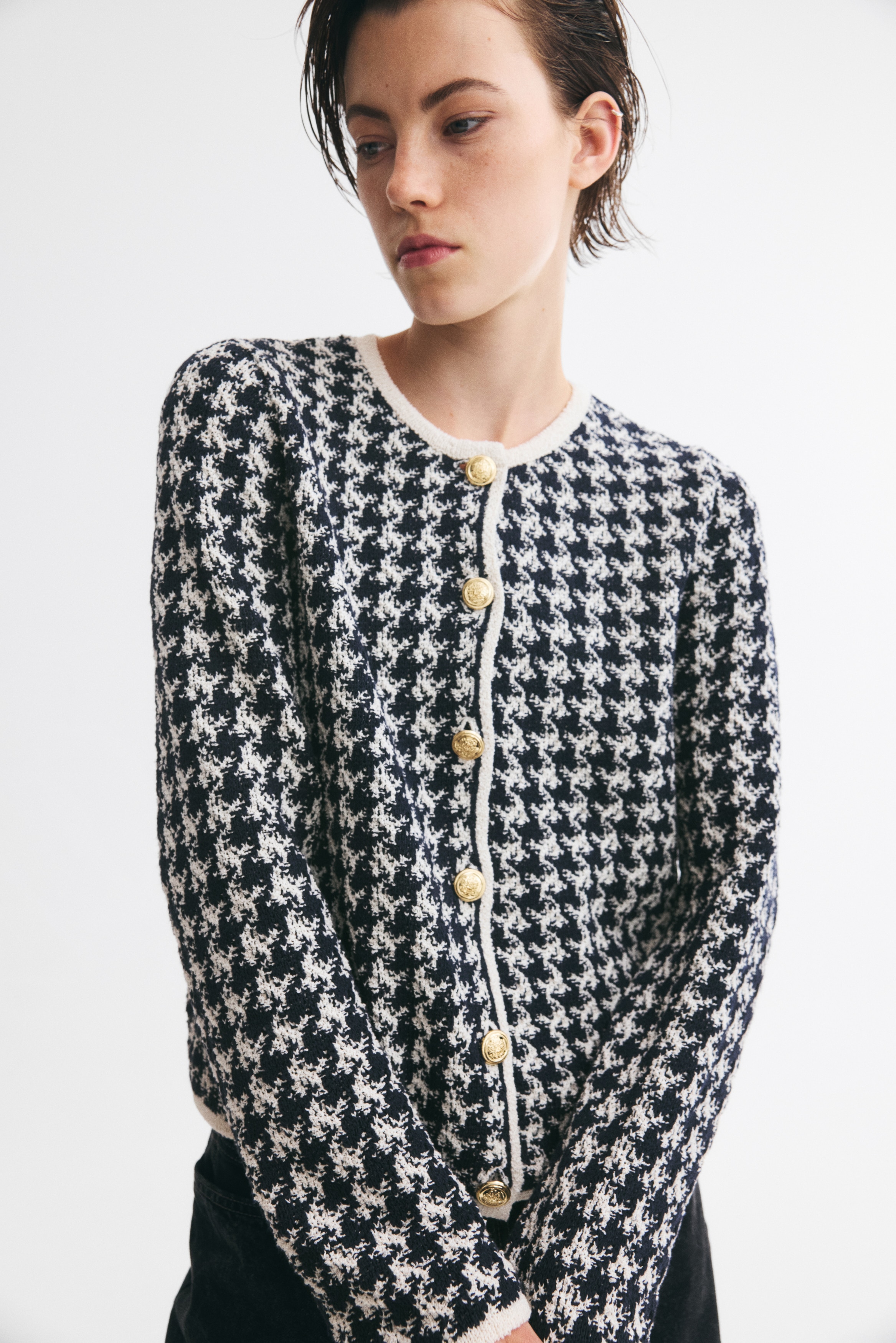 Jacquard-knit cardiganModel