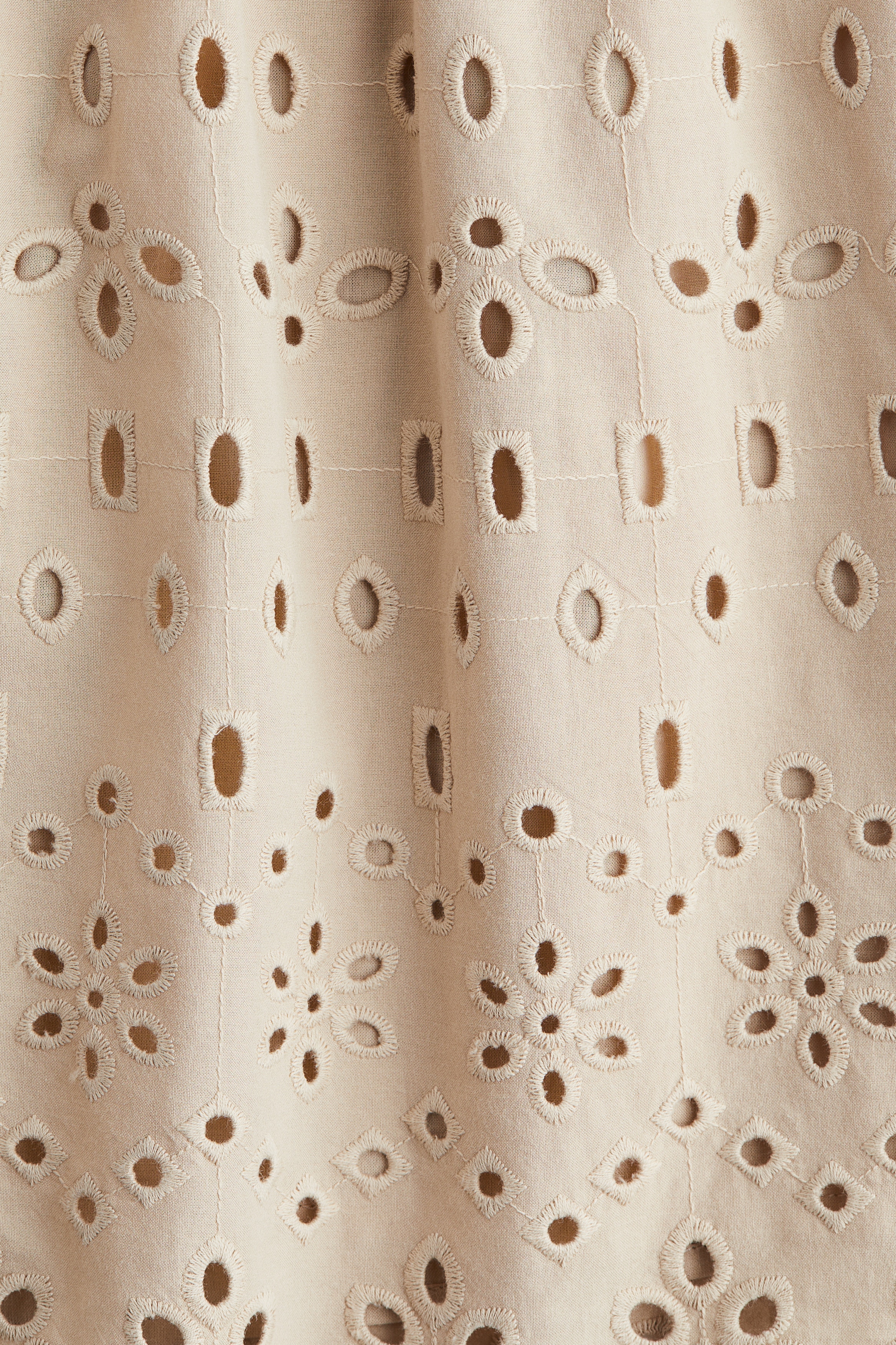 Broderie anglaise shorts