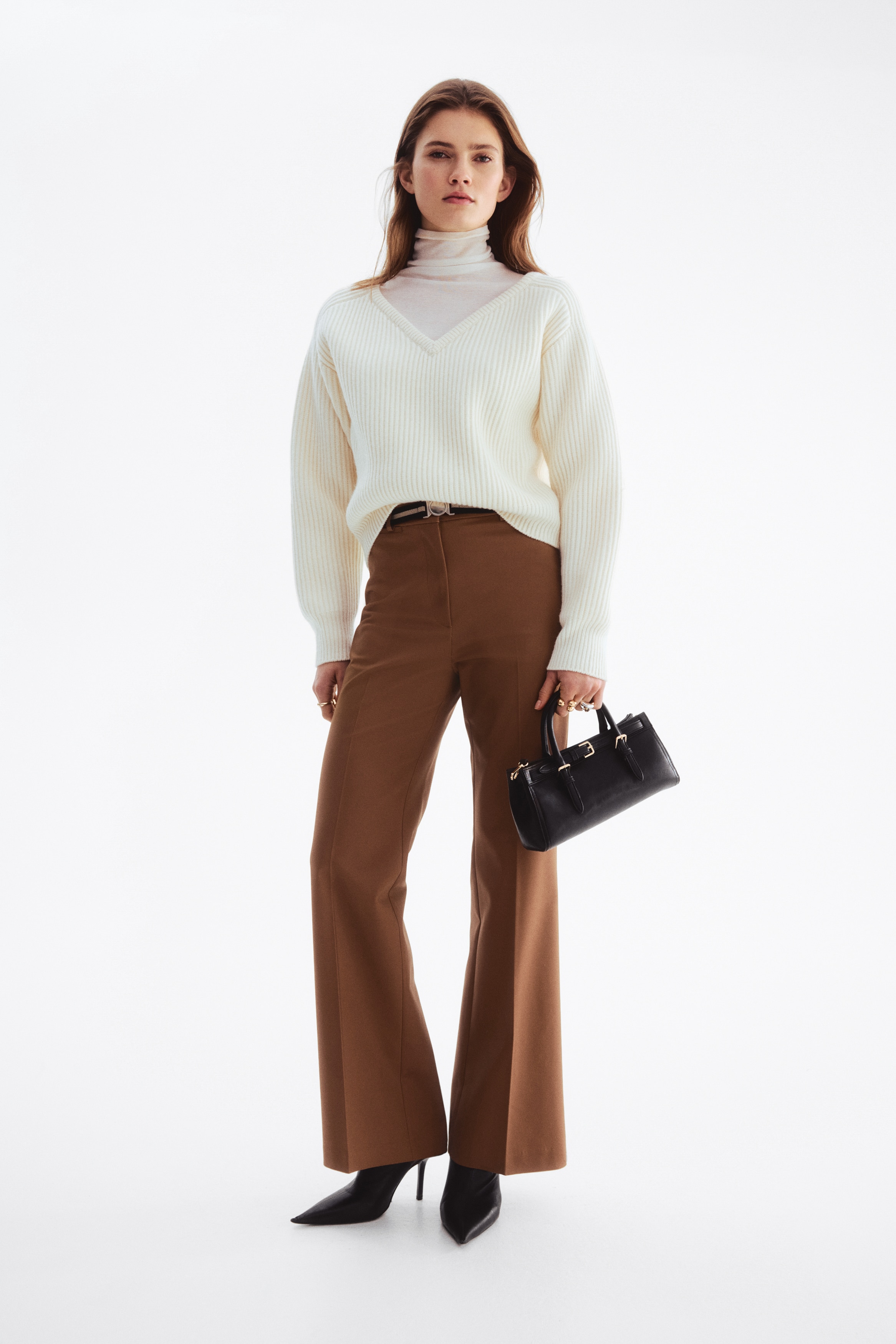 配腰帶小喇叭長褲 - 咖啡色