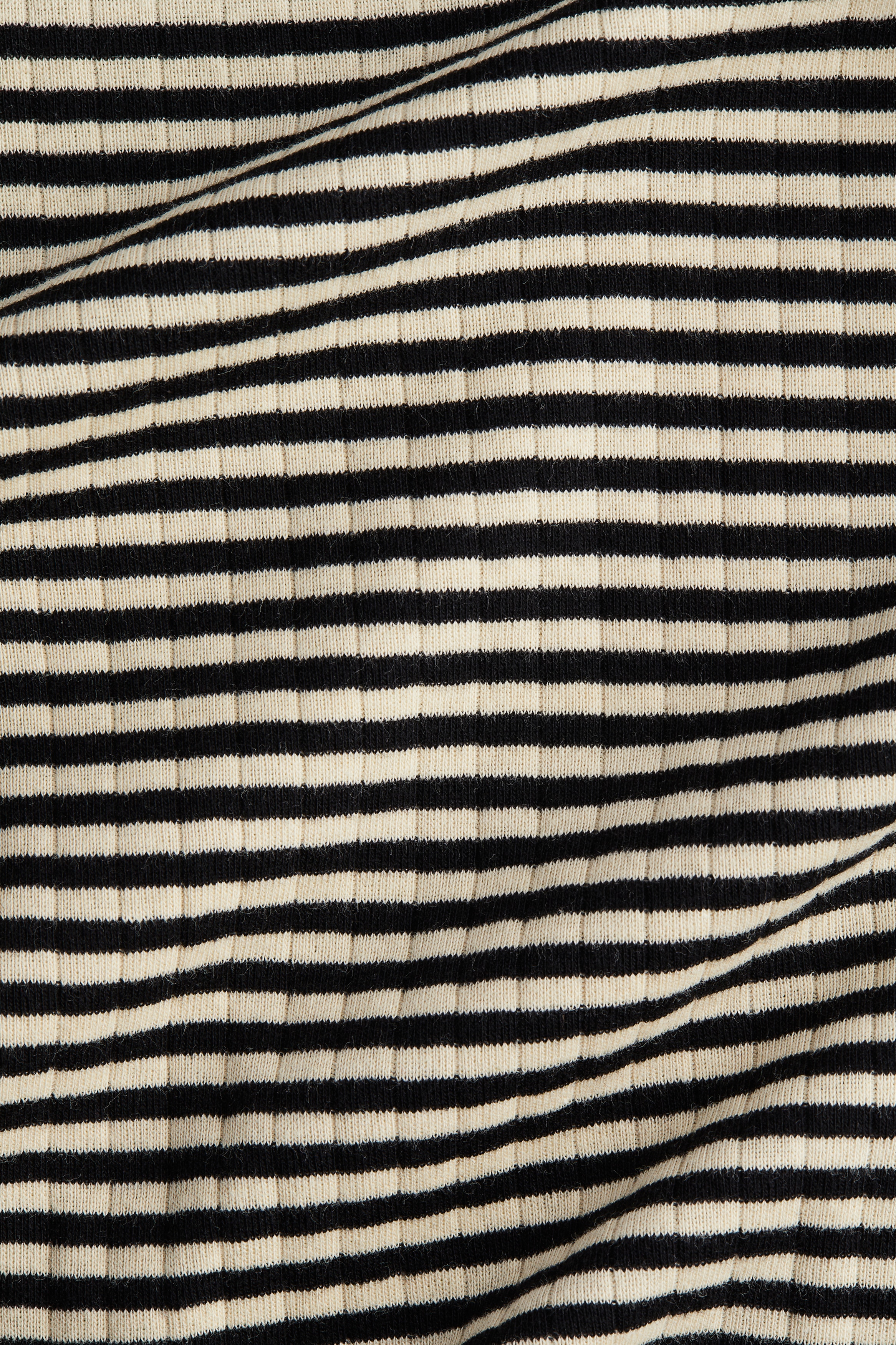 Ribbed scoop-back dress