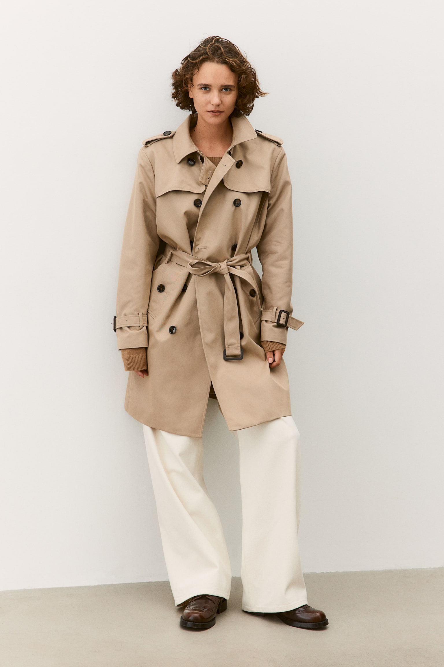 Knee-length trench coat - Beige - 6