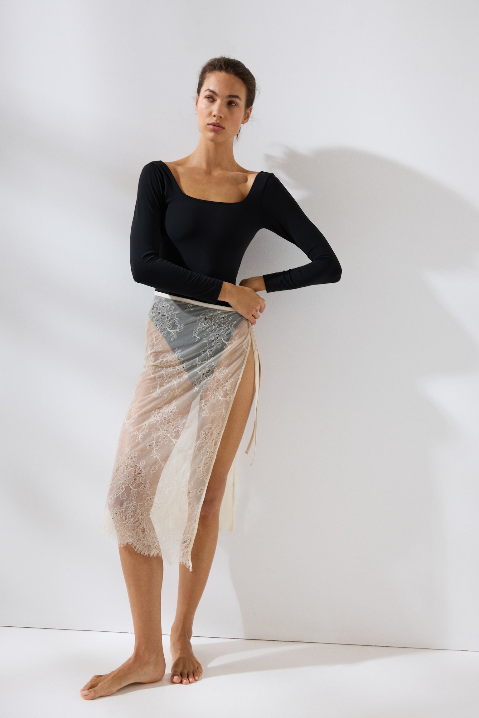 String body Light Shape - Čierna - 5