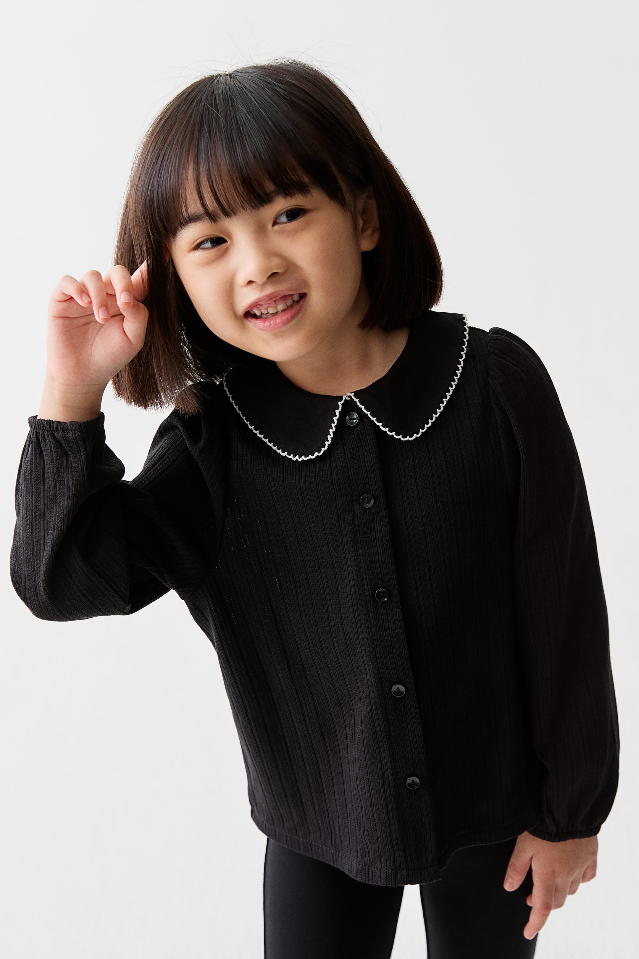 拡大画像を表示: ポインテルニットブラウス - ブラック - Kids | H&M JP 1