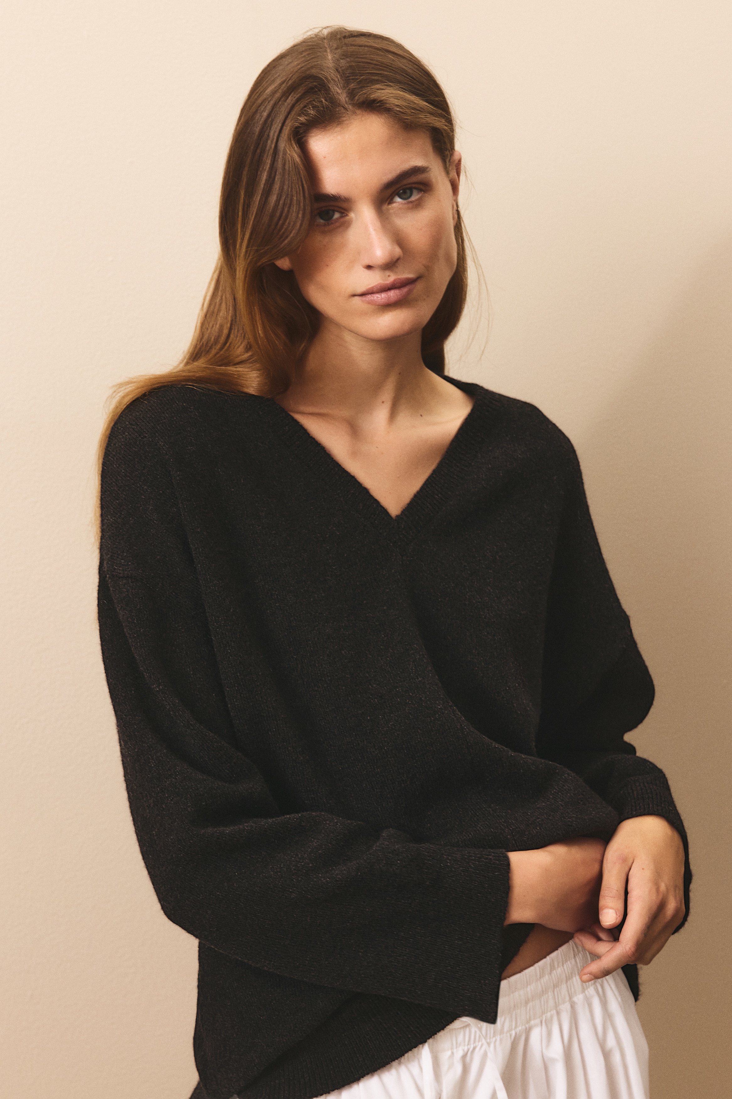 Loose-Fit Sweater - thumbnail 9