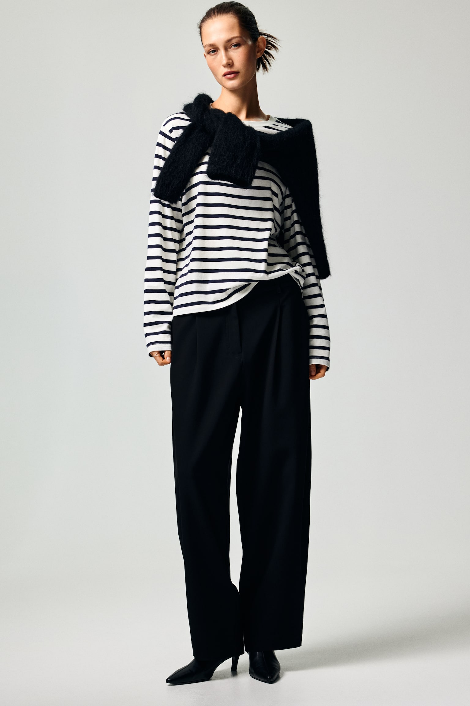 Long-sleeved cotton top - White/Navy blue striped/White/Dark brown/Dark beige/Black/Navy blue - 4