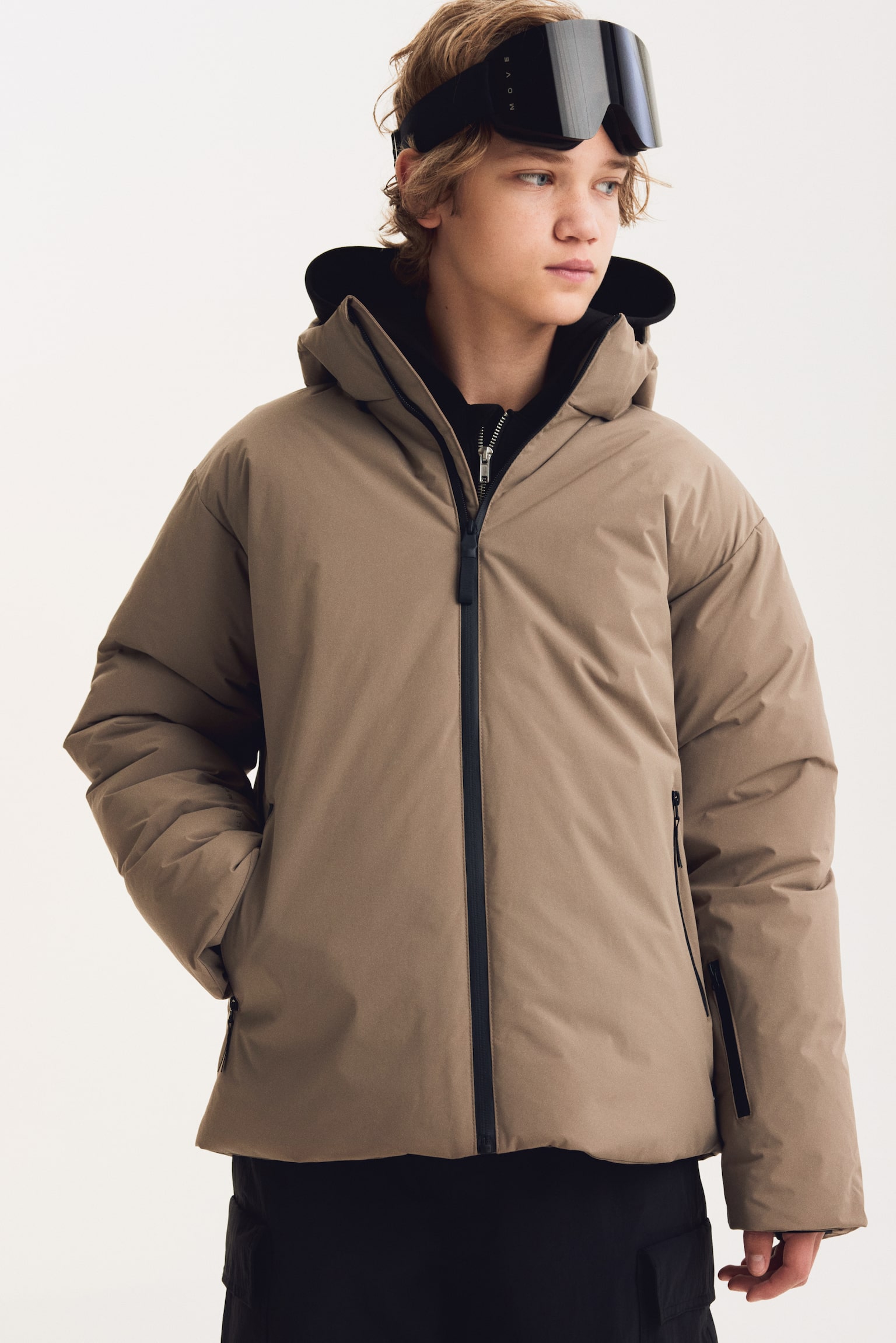 Детская куртка H&M Move Padded Ski with ThermoMove™, цвет: Бежевый — фото 4