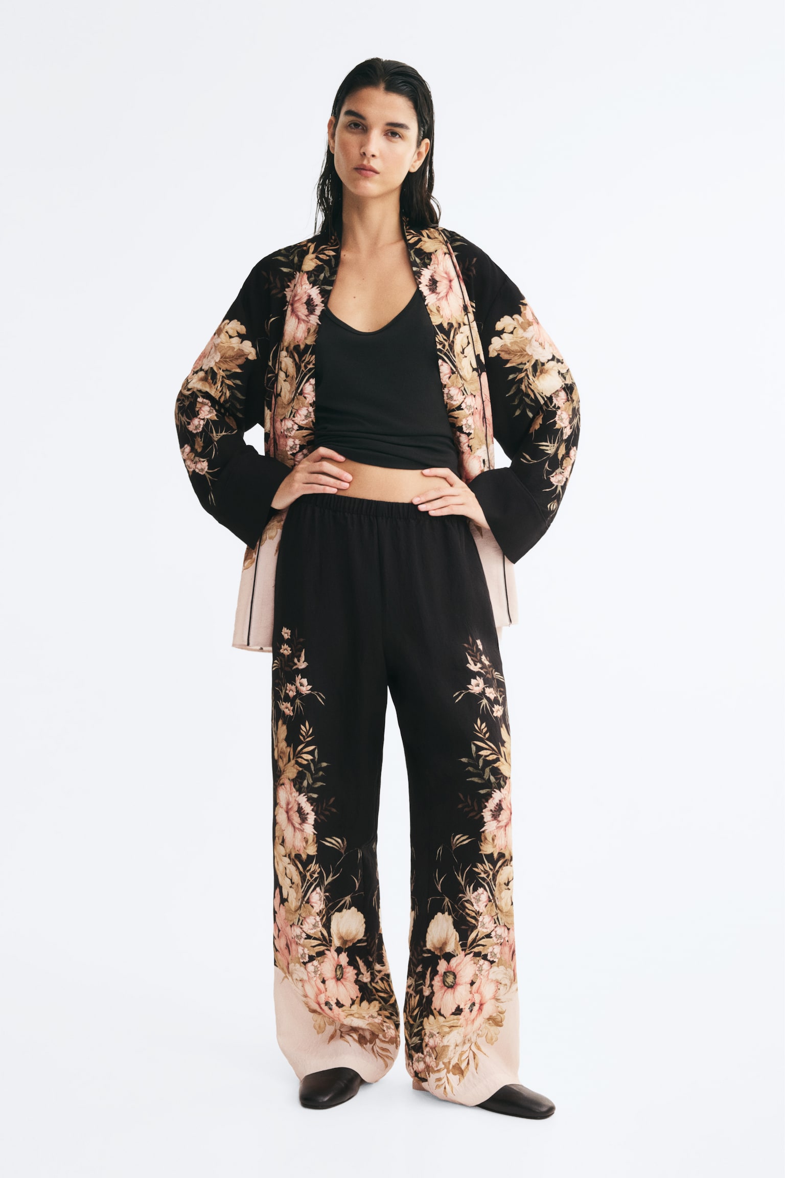 Женские брюки H&M Viscose-Blend Pull-On, цвет: Чёрный / С принтом — фото 3