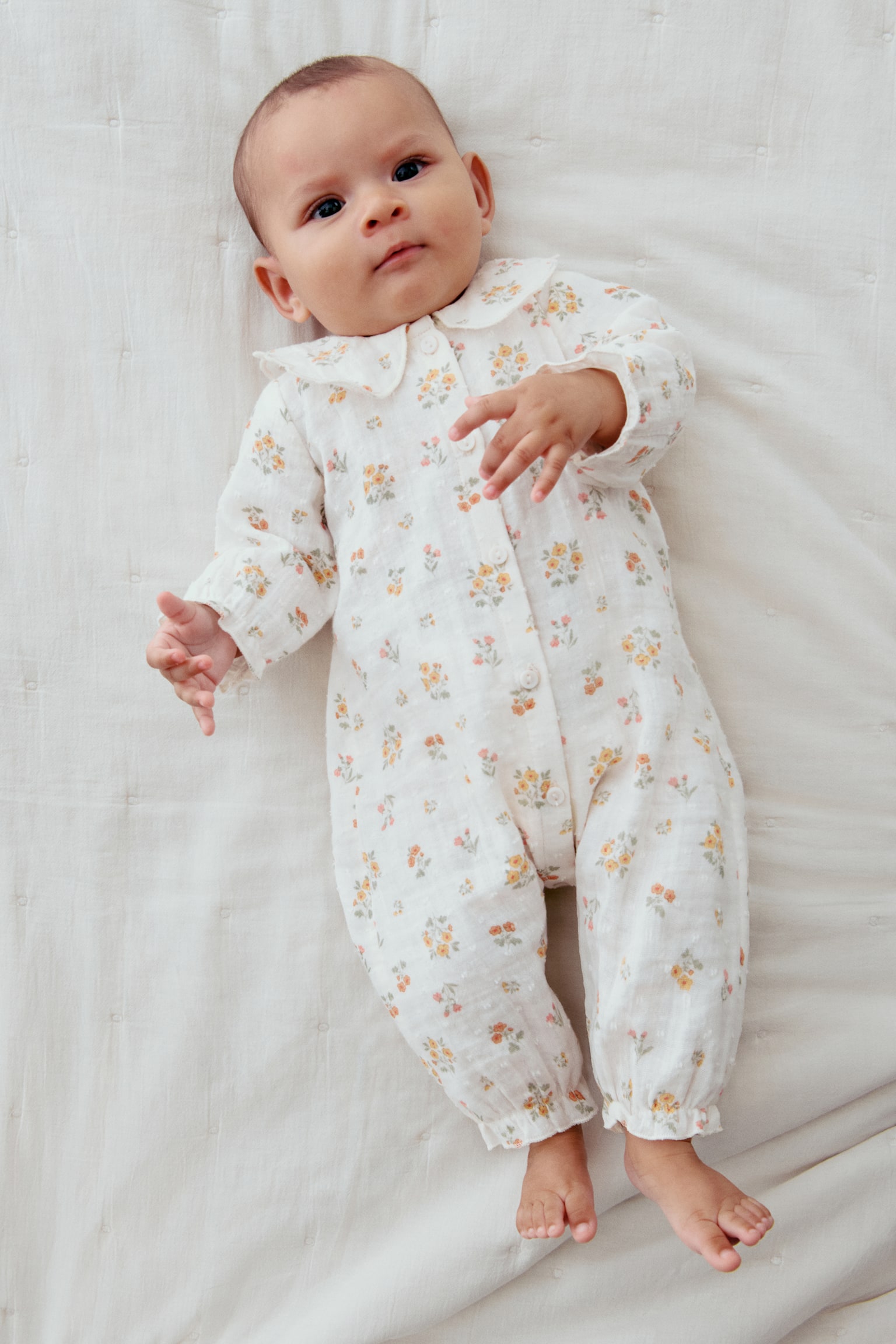 Детский комбинезон H&M Cotton Muslin Romper Suit, цвет: Кремовый / С принтом — фото 4