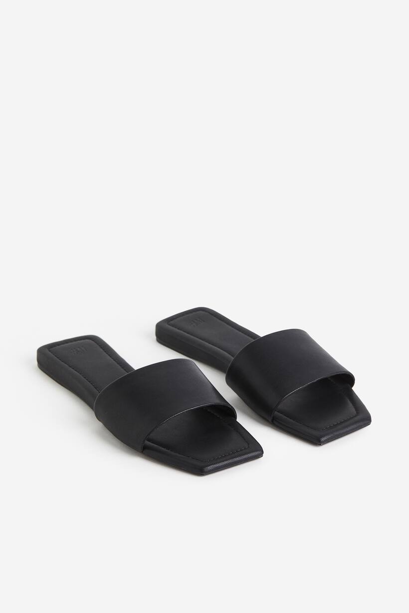 flojos brown flip flops