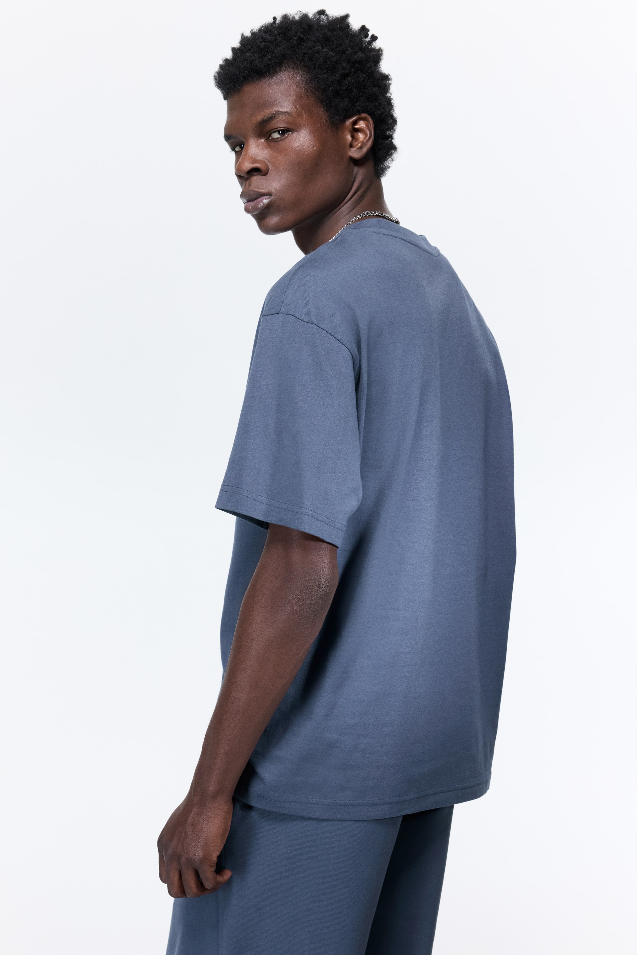 View larger image: Loose-Fit T-Shirt - Dusty blue - Men | H&M US 4