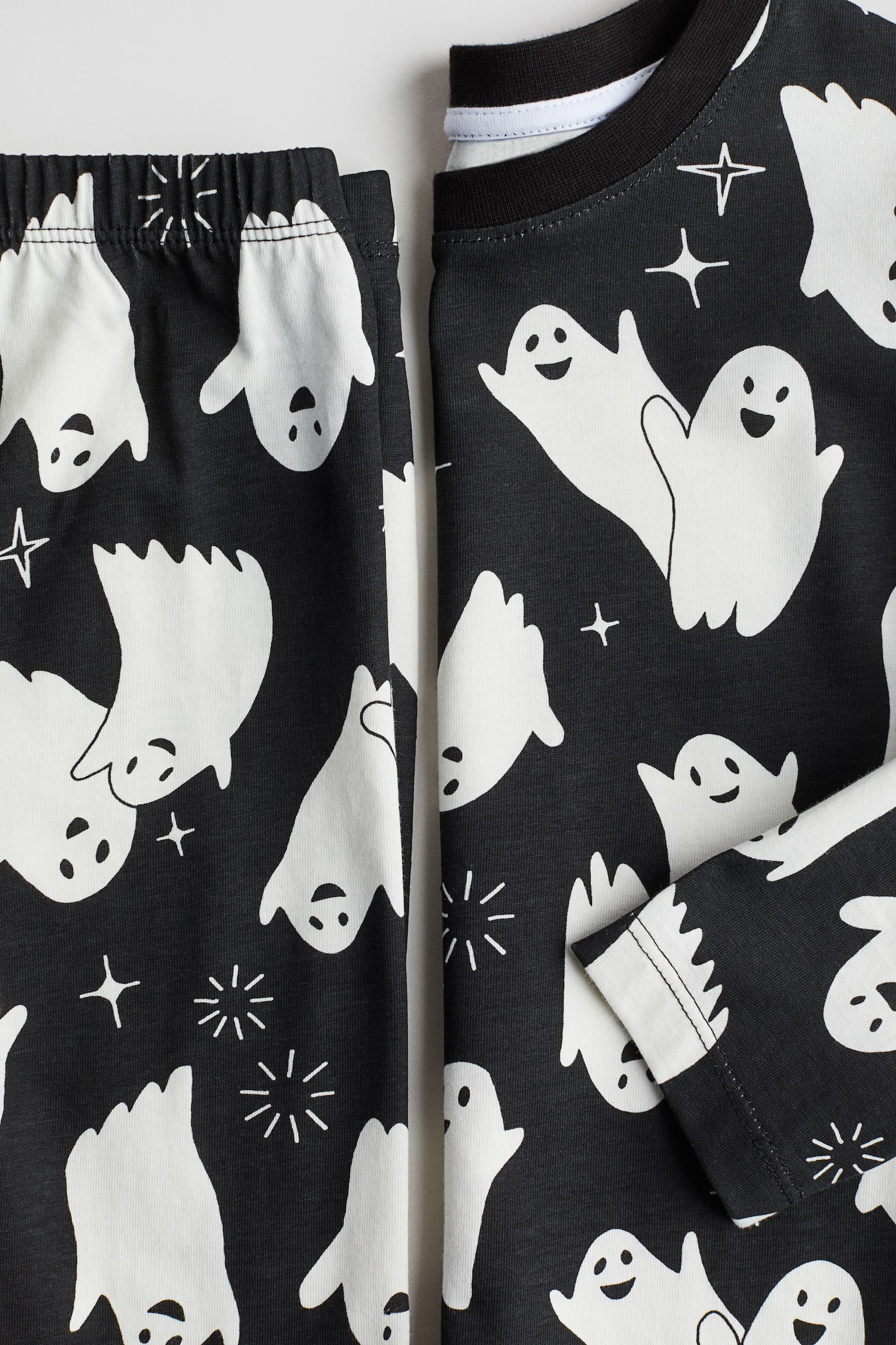 Printed cotton pyjamas - Black/Ghosts/White/Christmas/Dark blue/Patterned/Dark red/Santa's helper/Dark red/Patterned/Black/Skeleton - 2