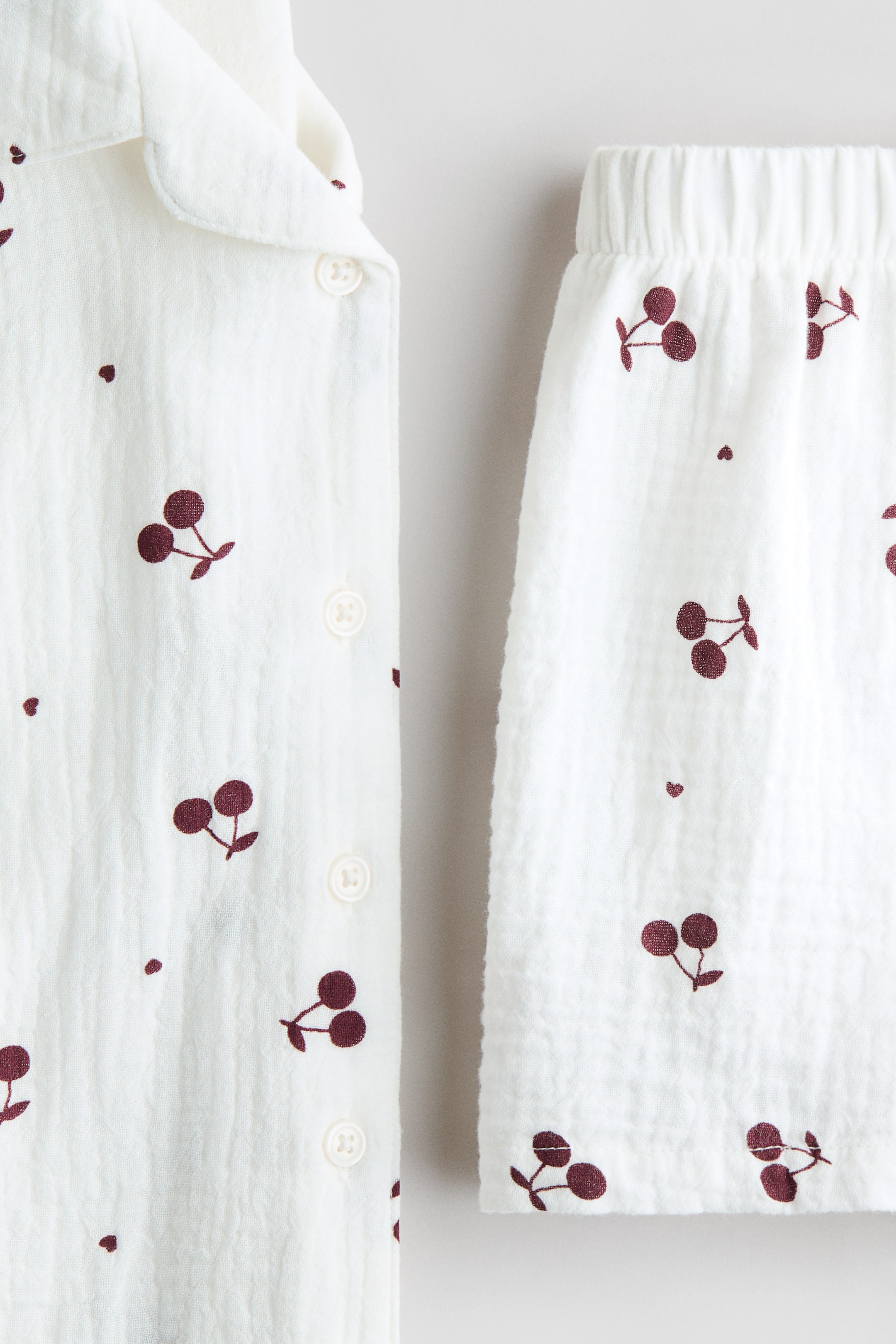 White/Cherries Patterned muslin pyjamas for kids | H&M IN