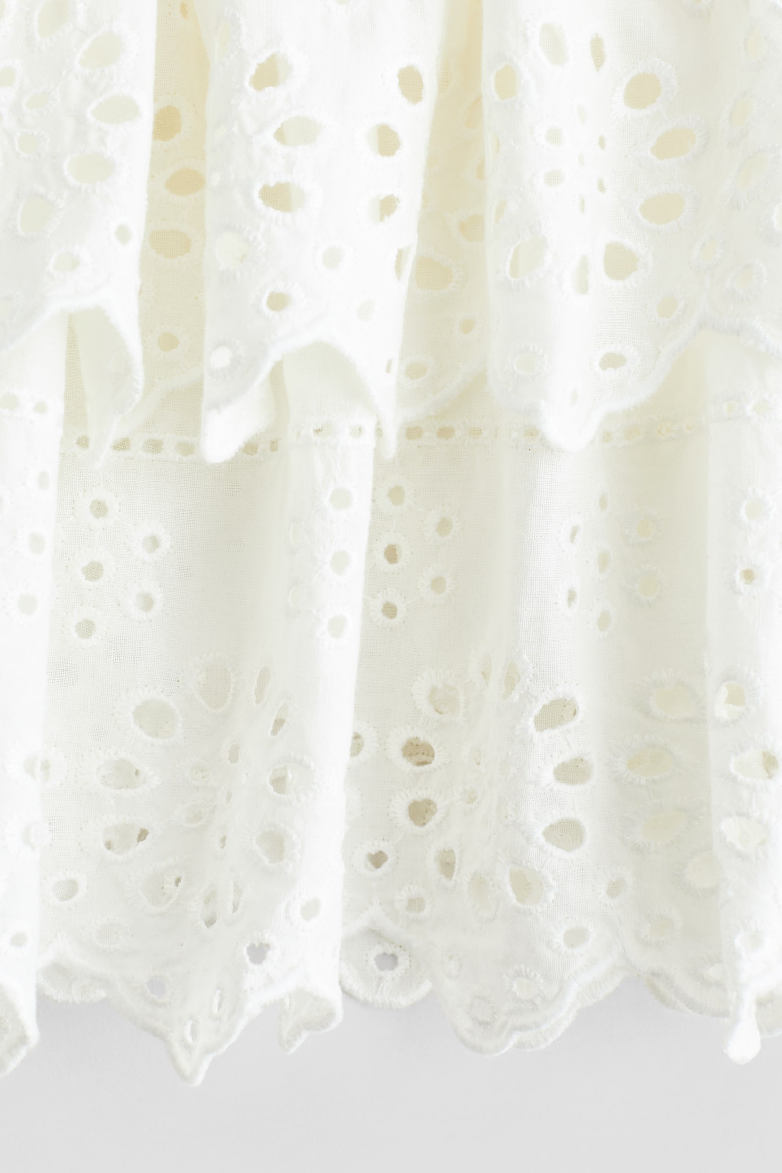 Tiered broderie anglaise skirt - White - 2