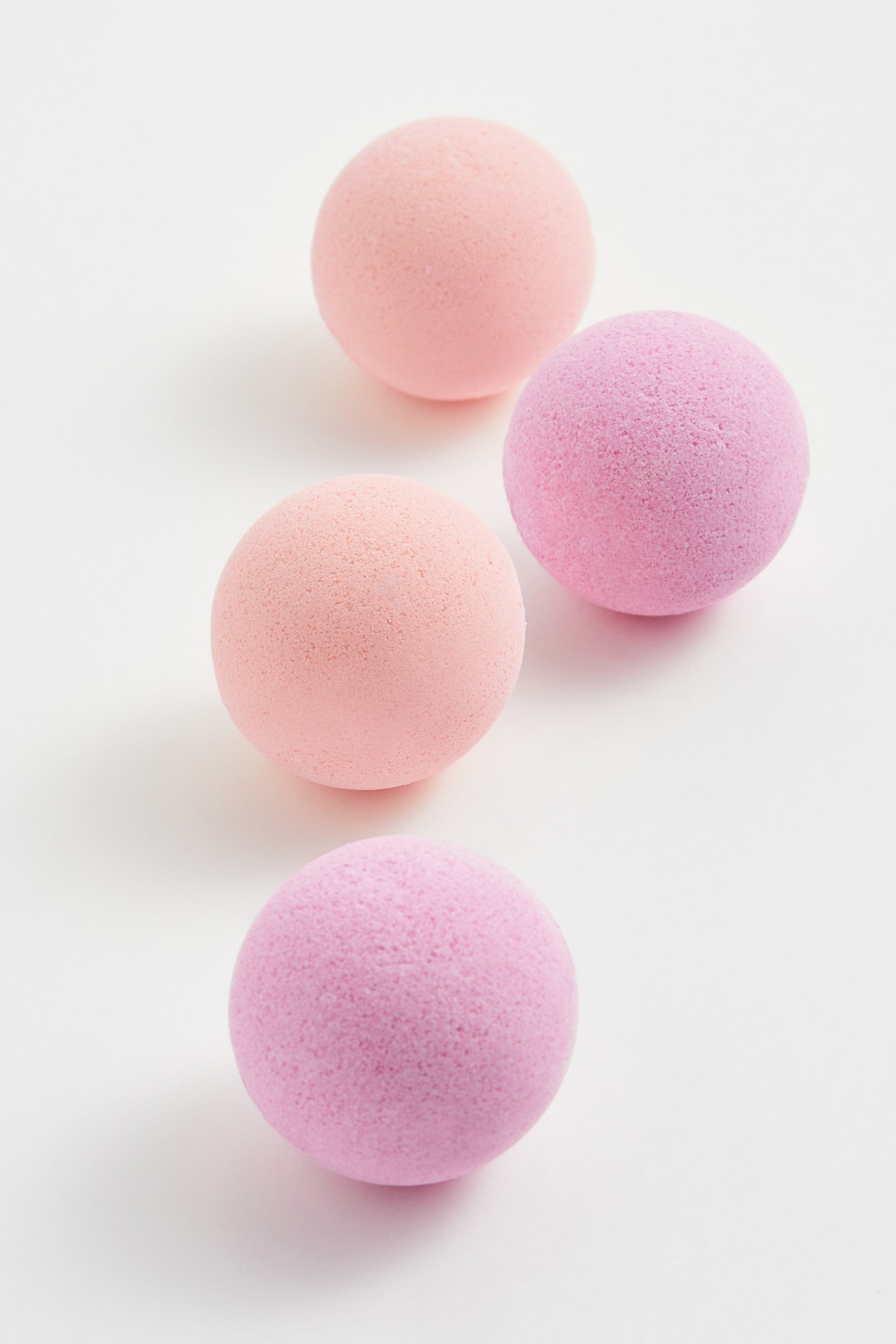 Visualizza immagine più grande: Mini bombe da bagno, 4 pz - Rosa - Beauty all | H&M IT 2