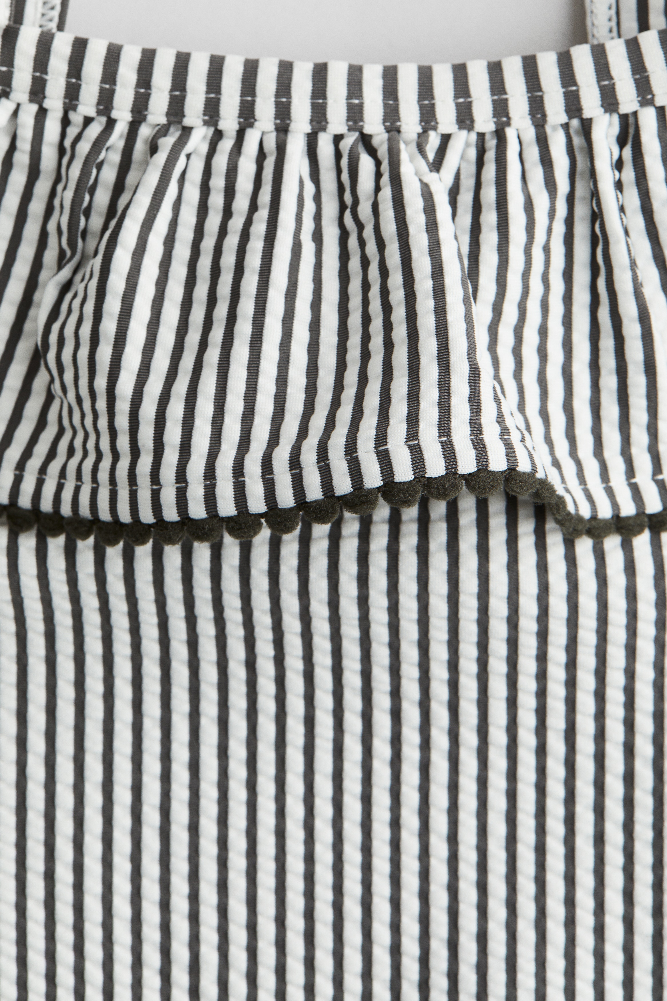 Hol mayo kiygan osiyolik ayollar