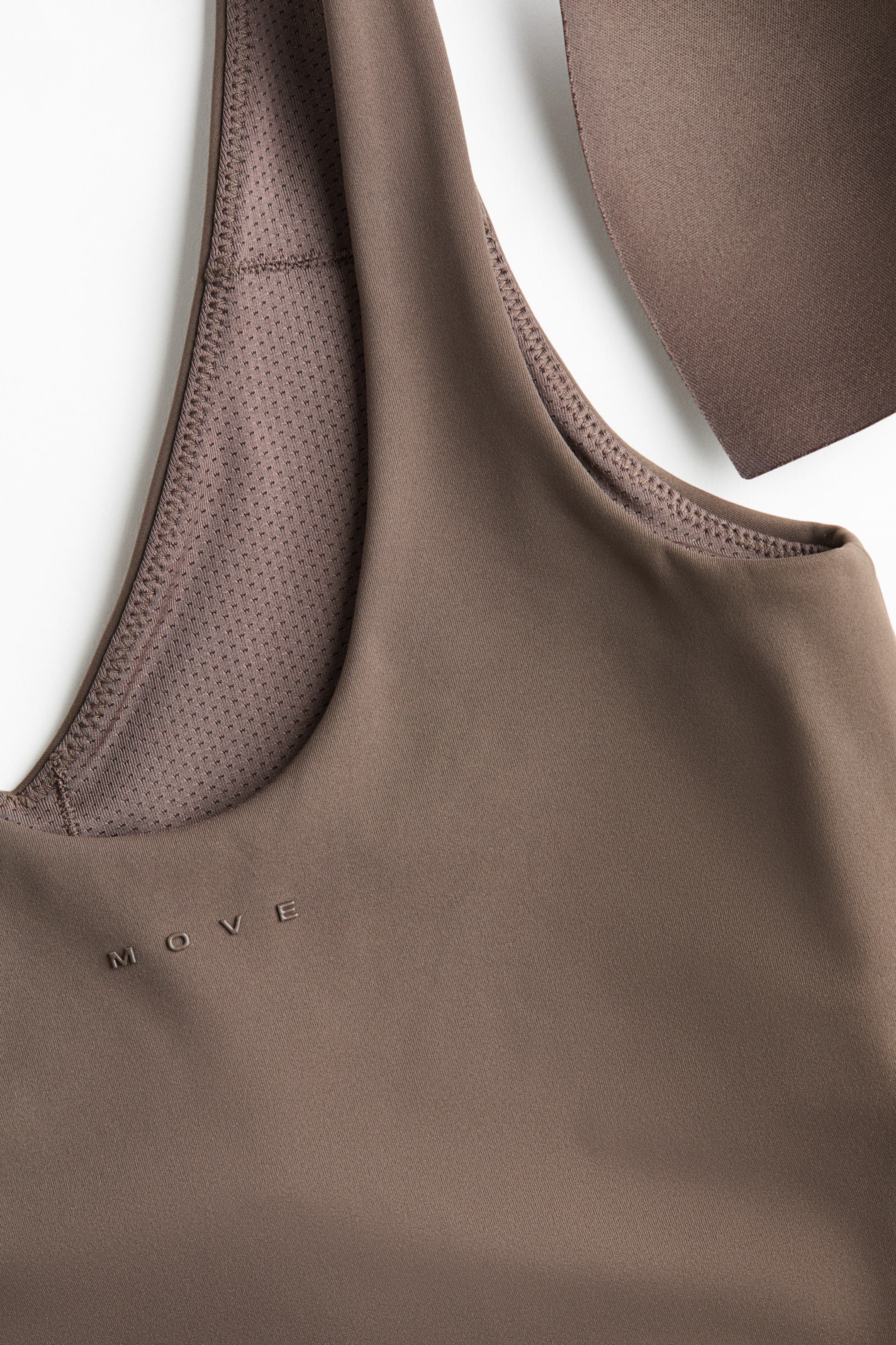 Shelf-Bra Sports Top with SculptMove™
