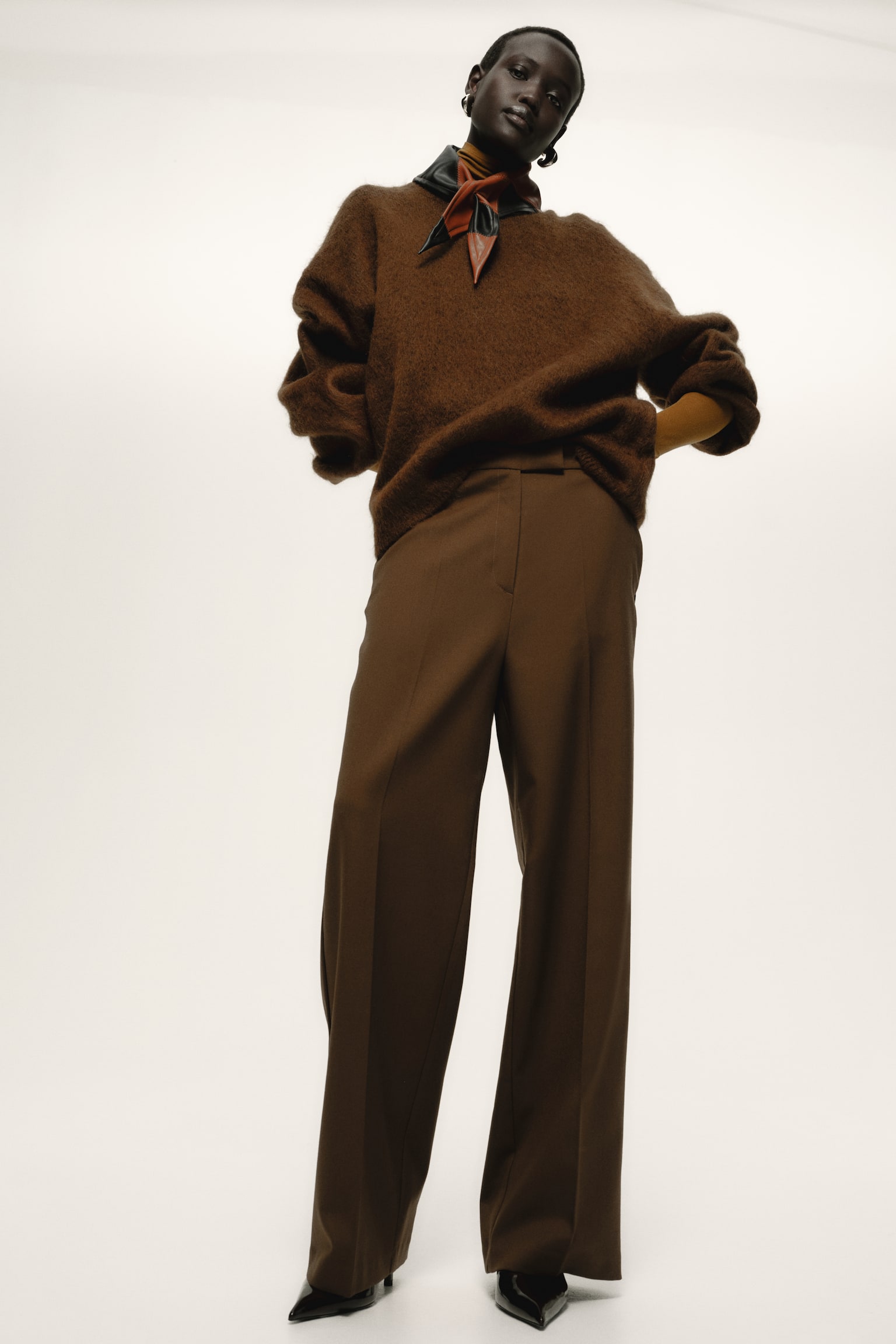 High-waisted tailored trousers - Brown/Cream - 5