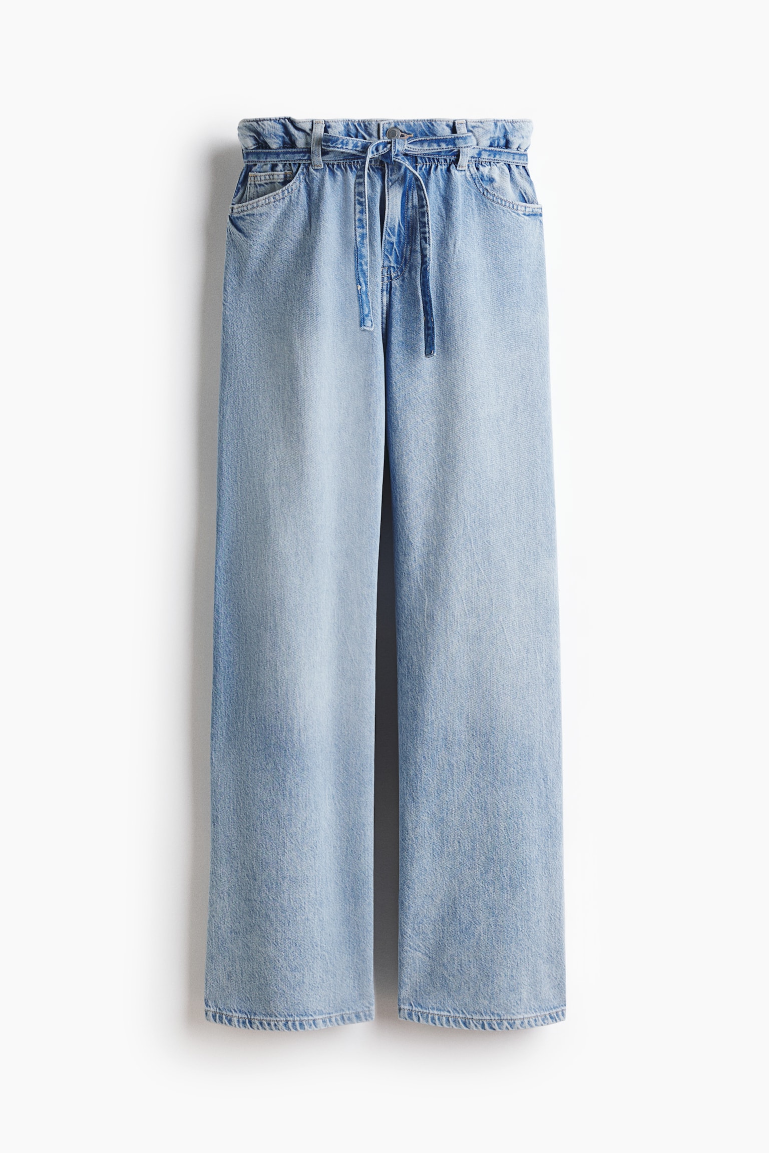 Женские джинсы H&M Paper-Bag Jeans with Belt, цвет: Светлый джинсовый синий — фото 1