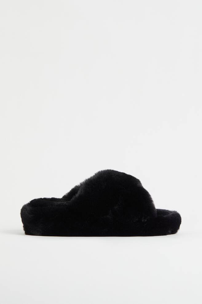 Faux fur slippers - Black - 1