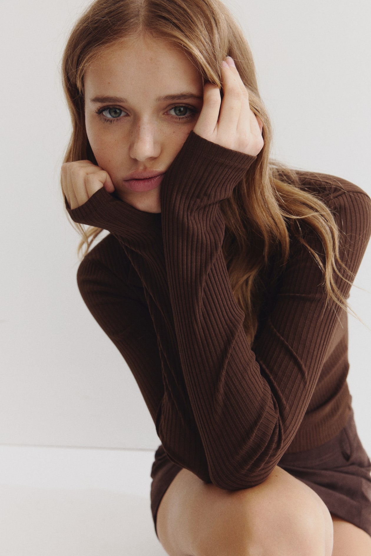 Ribbed Top with Collar - Dark brown - Ladies | H&M US