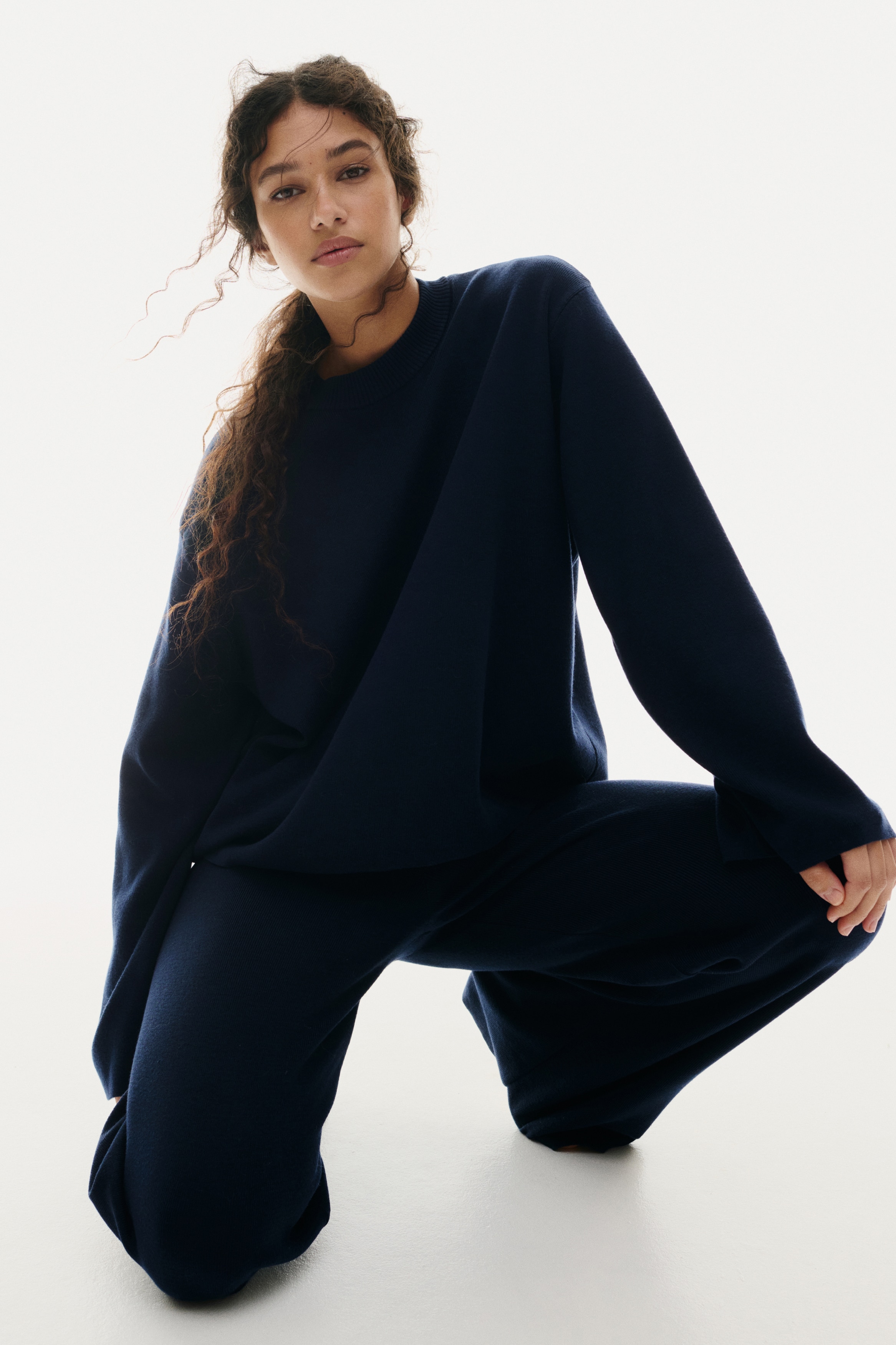 Fine-knit trousers