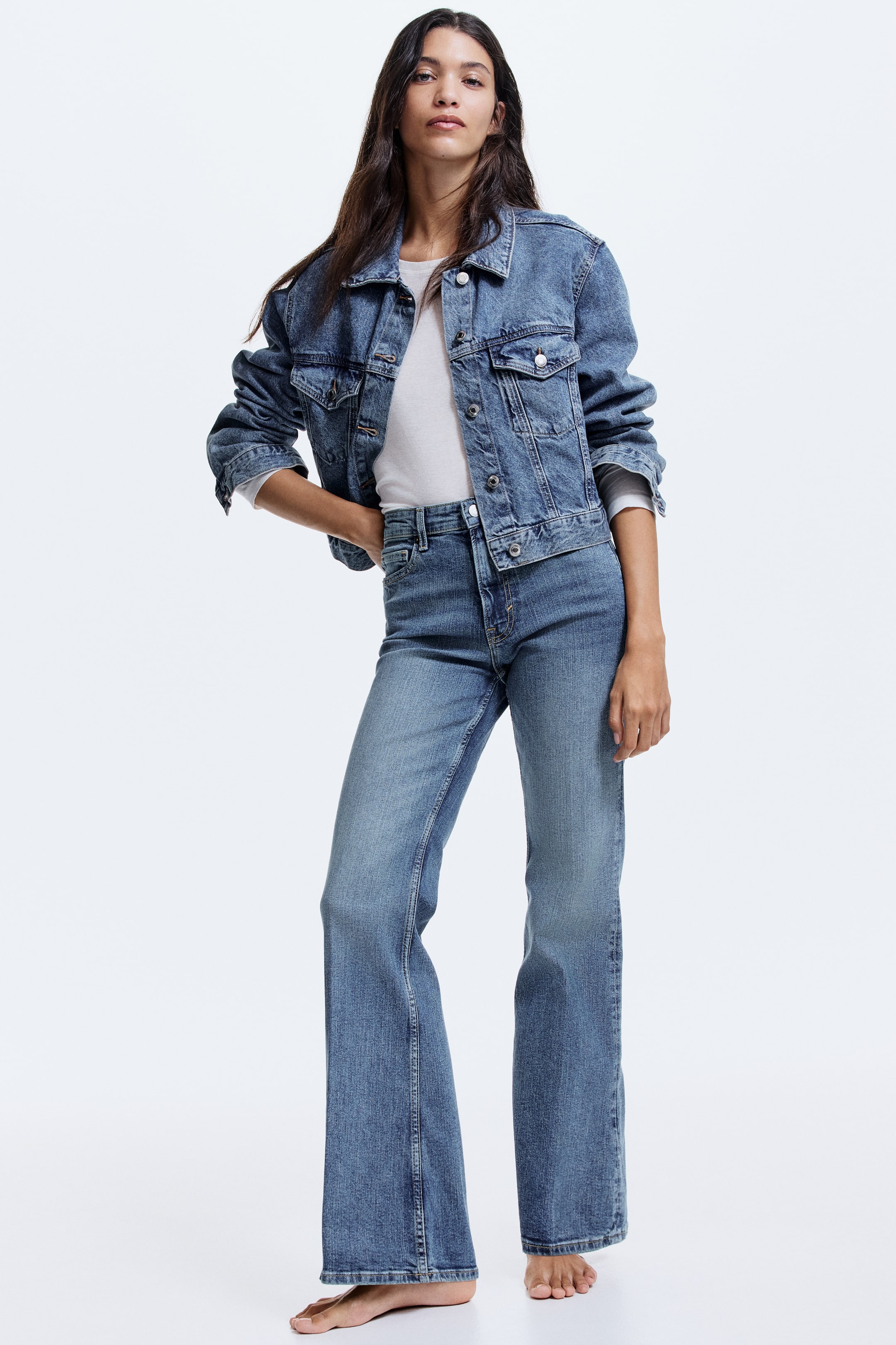 이미지 확대 보기: 하이웨이스트 플레어 진 - 데님 블루 - 여성 | H&M KR 3