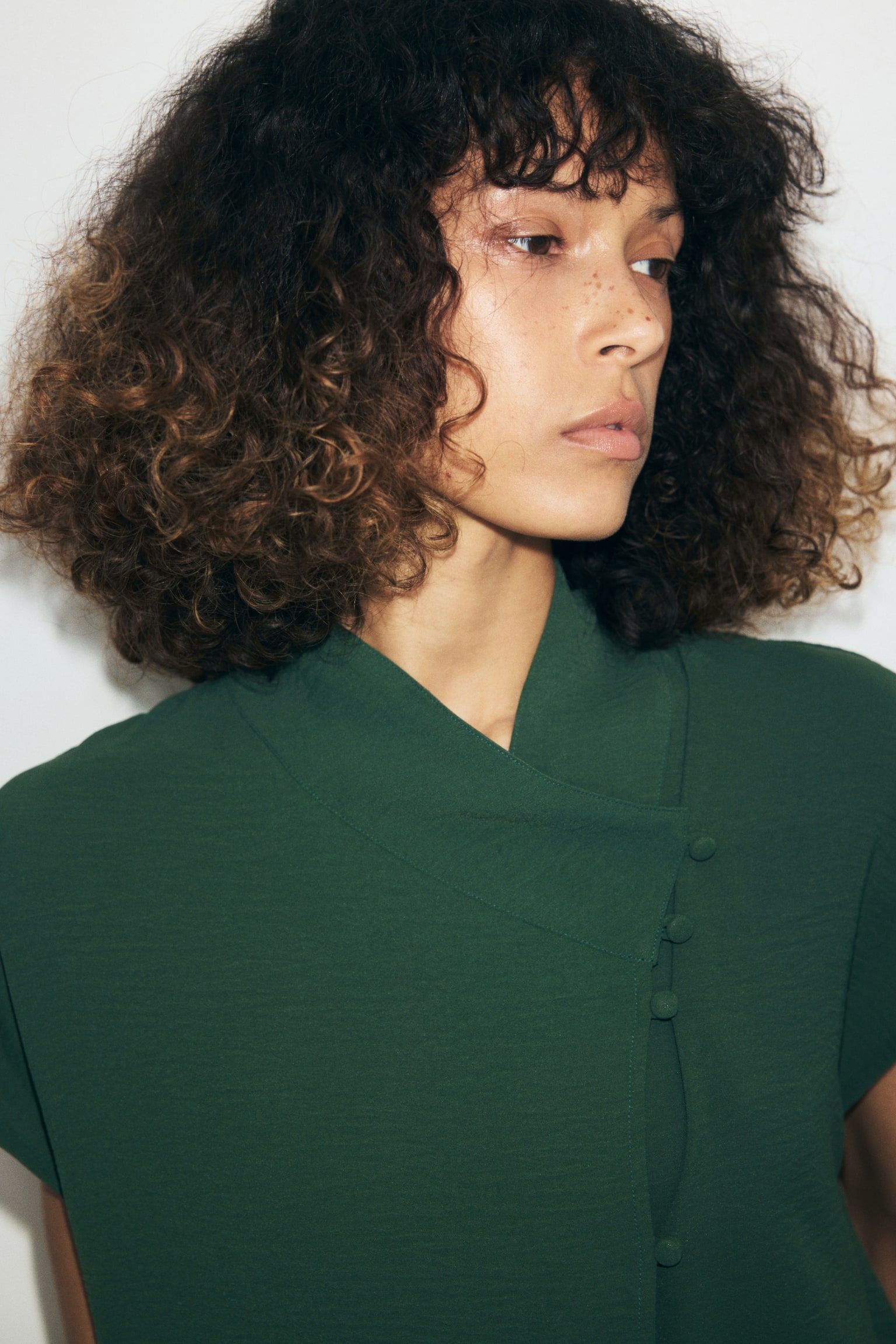 Женский топ H&M Button-Detail Top, цвет: Тёмный зелёный — фото 3