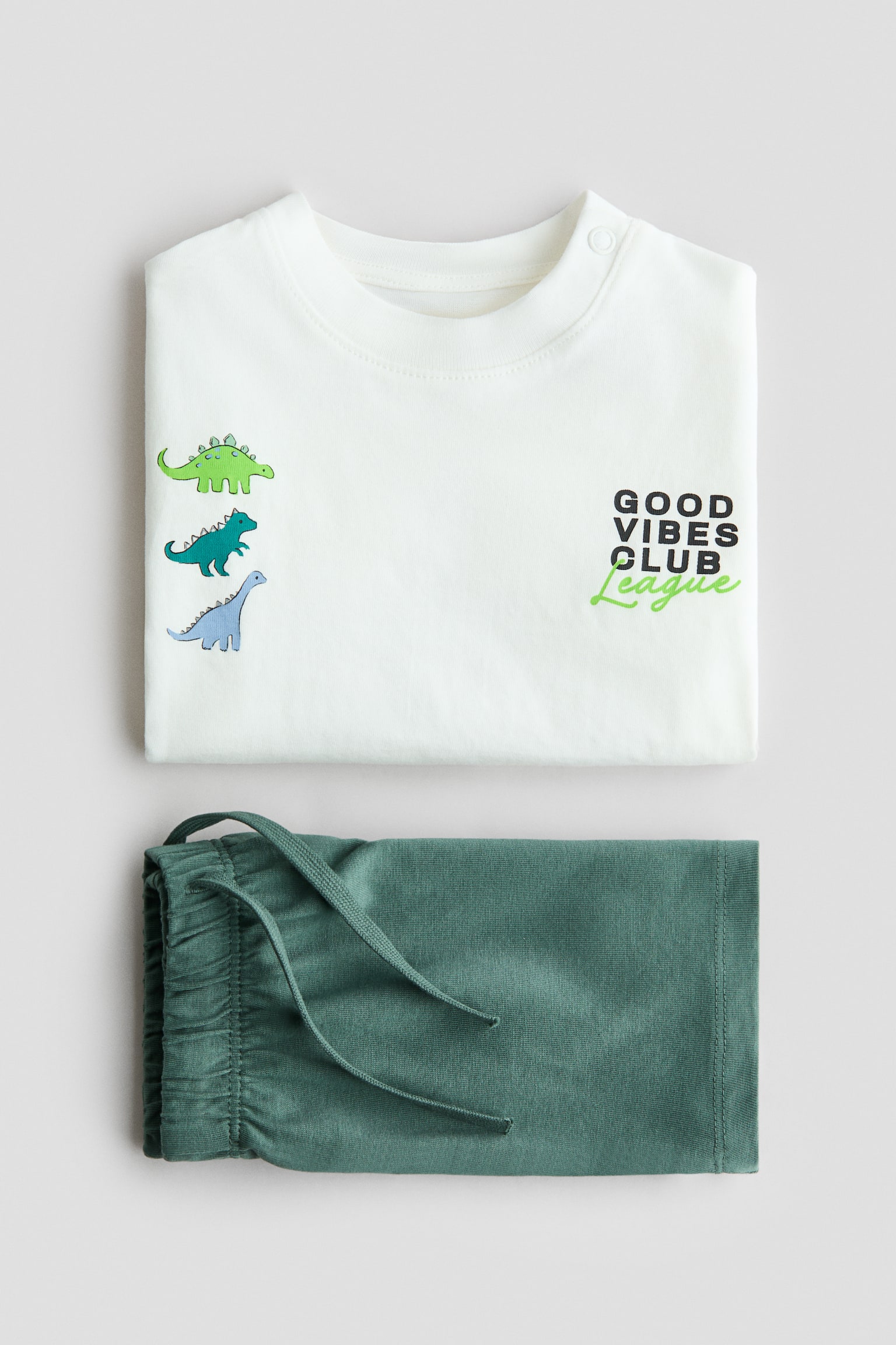 Zweiteiler aus Baumwolle - Grün/Good Vibes Club/Blau/Enjoy Life/Grau/Fahrzeuge/Hellbeige/Full Adventure/Marineblau/Le Port/Hellgrün/Dinosaurier - 2