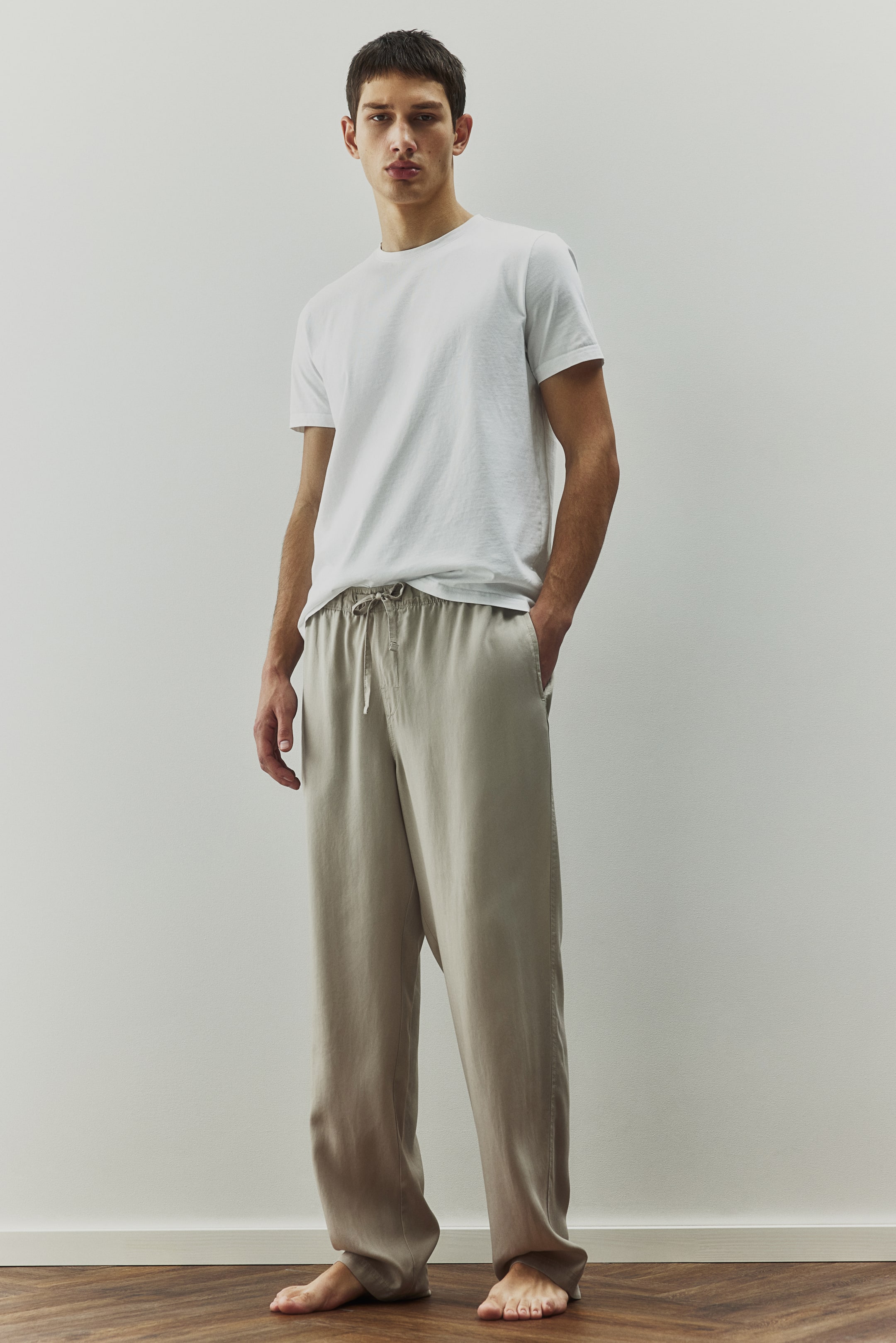 Regular Fit Lyocell Joggers