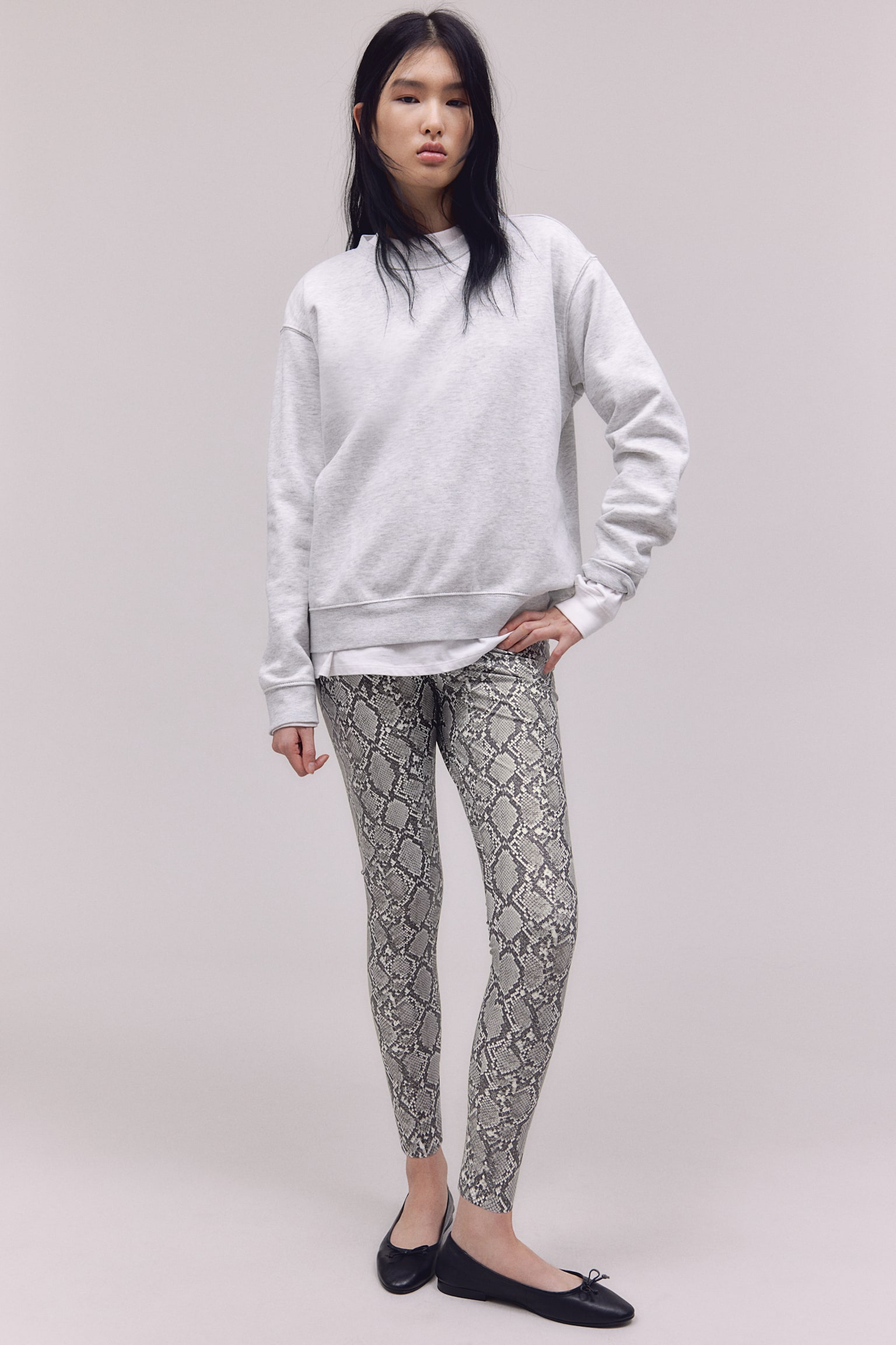 Coated leggings - White/Snakeskin-patterned/Black/Crocodile-patterned - 3