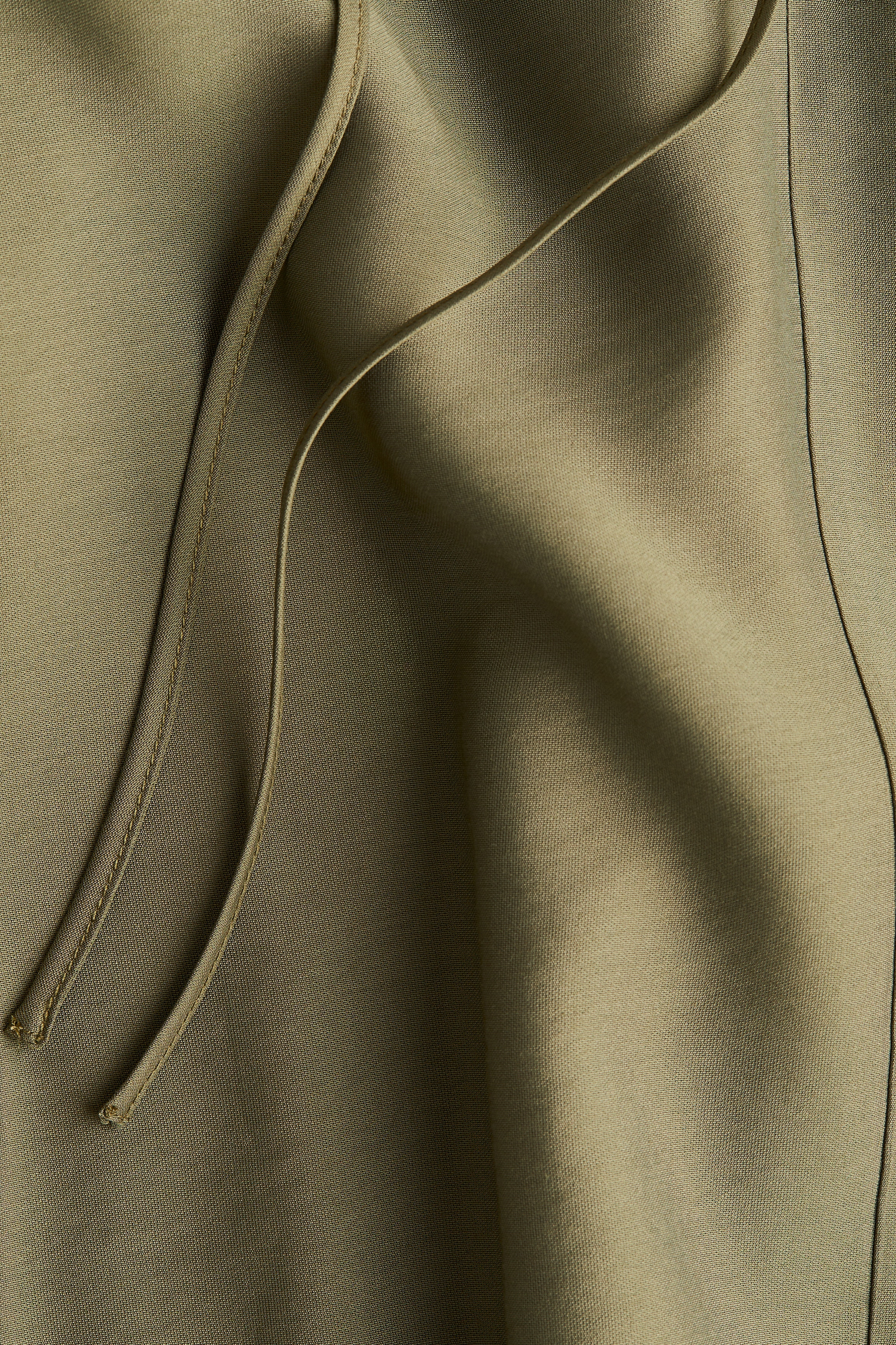 Balloon-sleeved blouse