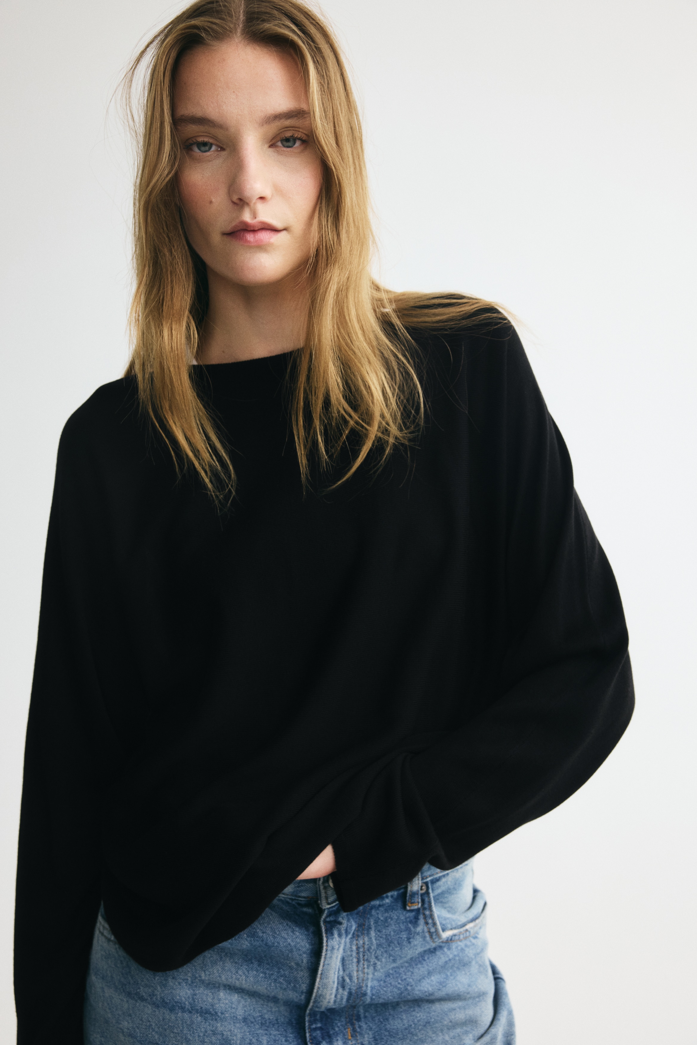 Women's Black Off-the-Shoulder Sweater | H&M US