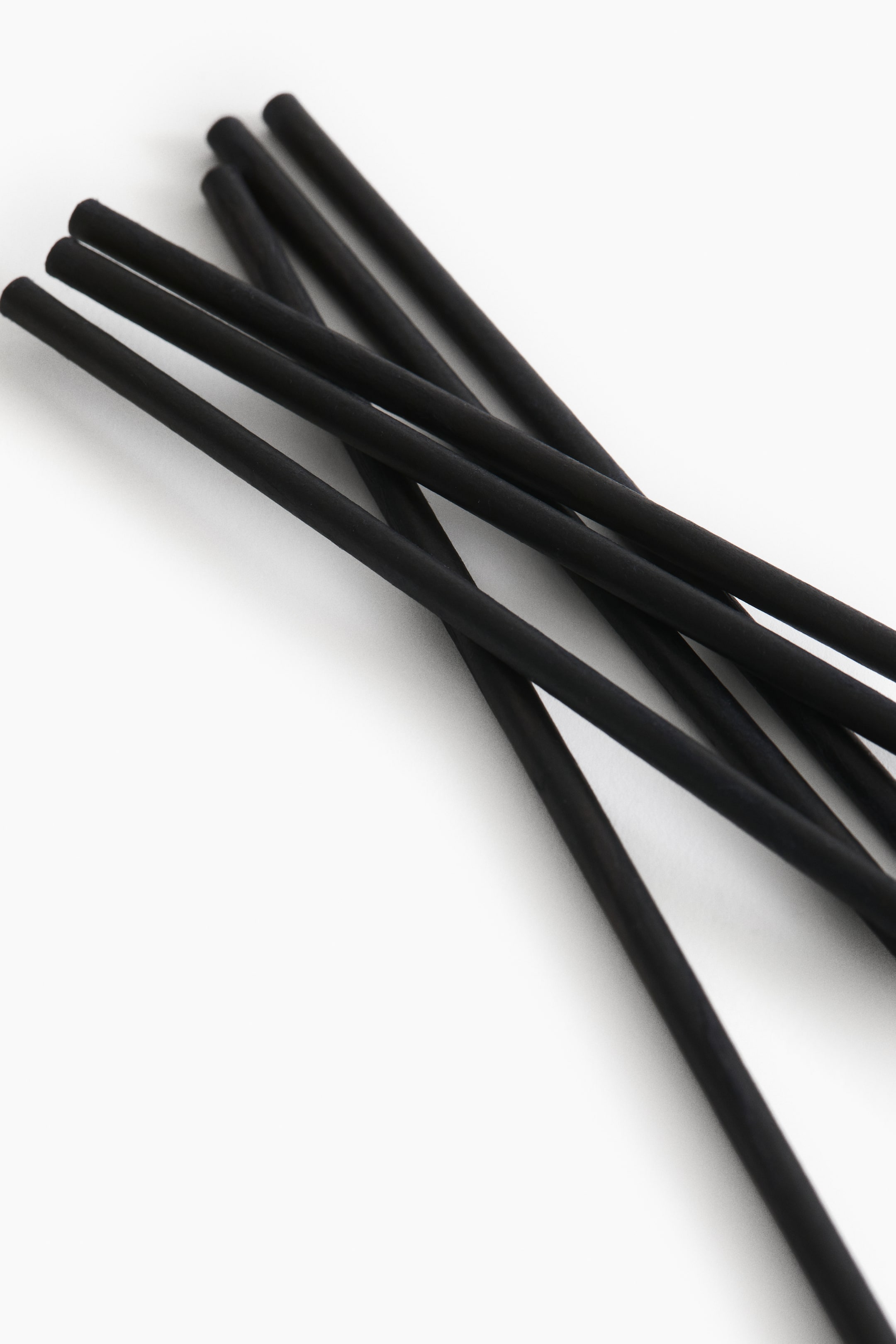 Vintage Woods 6-pack scented reeds at H&M Home | H&M GB
