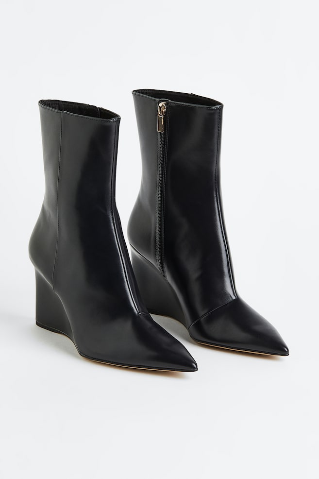 Wedge-heeled boots - Black - 5
