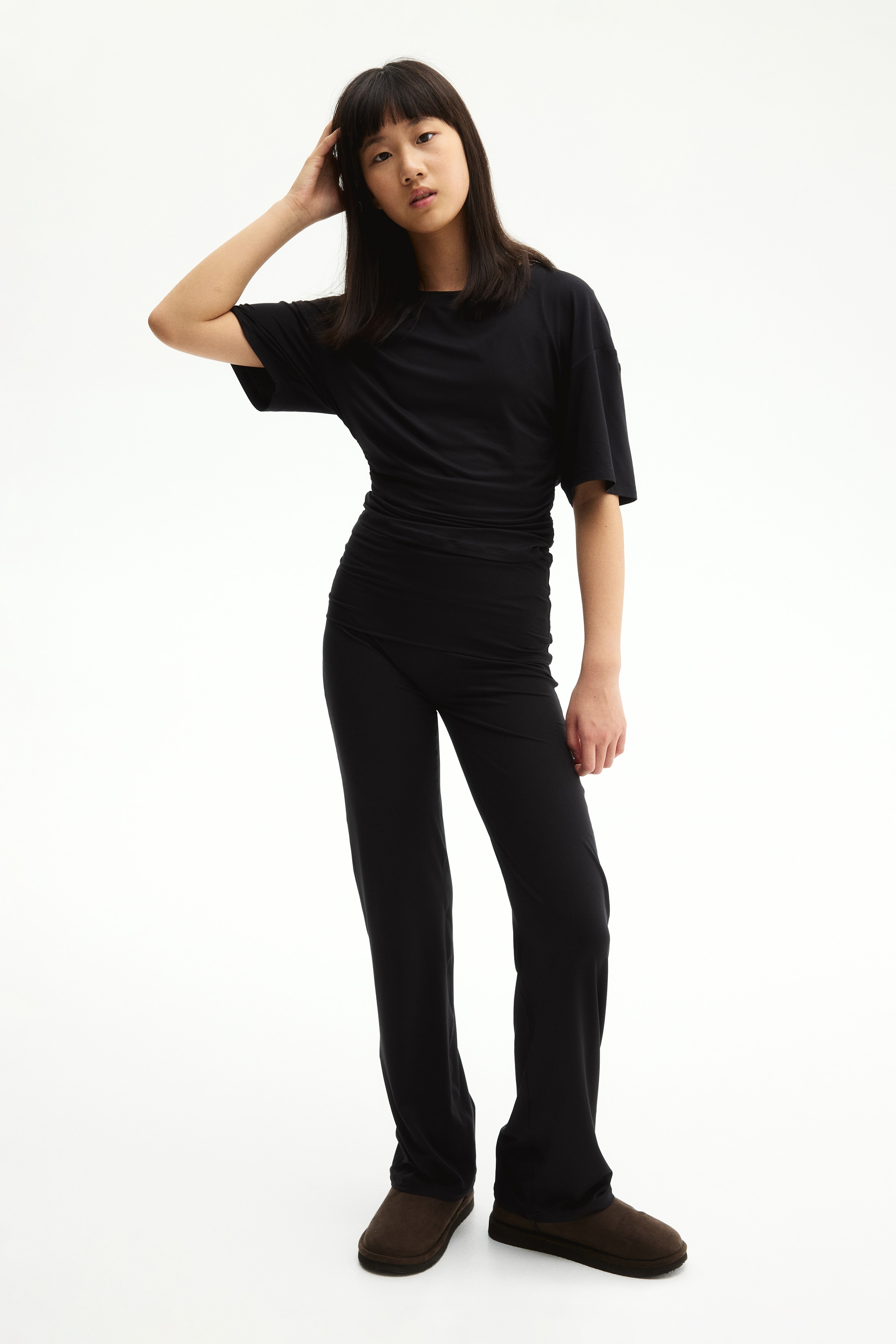 LTottenham Hotspur ブラック Mサイズ シャツとショーツセット 3ee13f847f9186b16b26054c7618fe