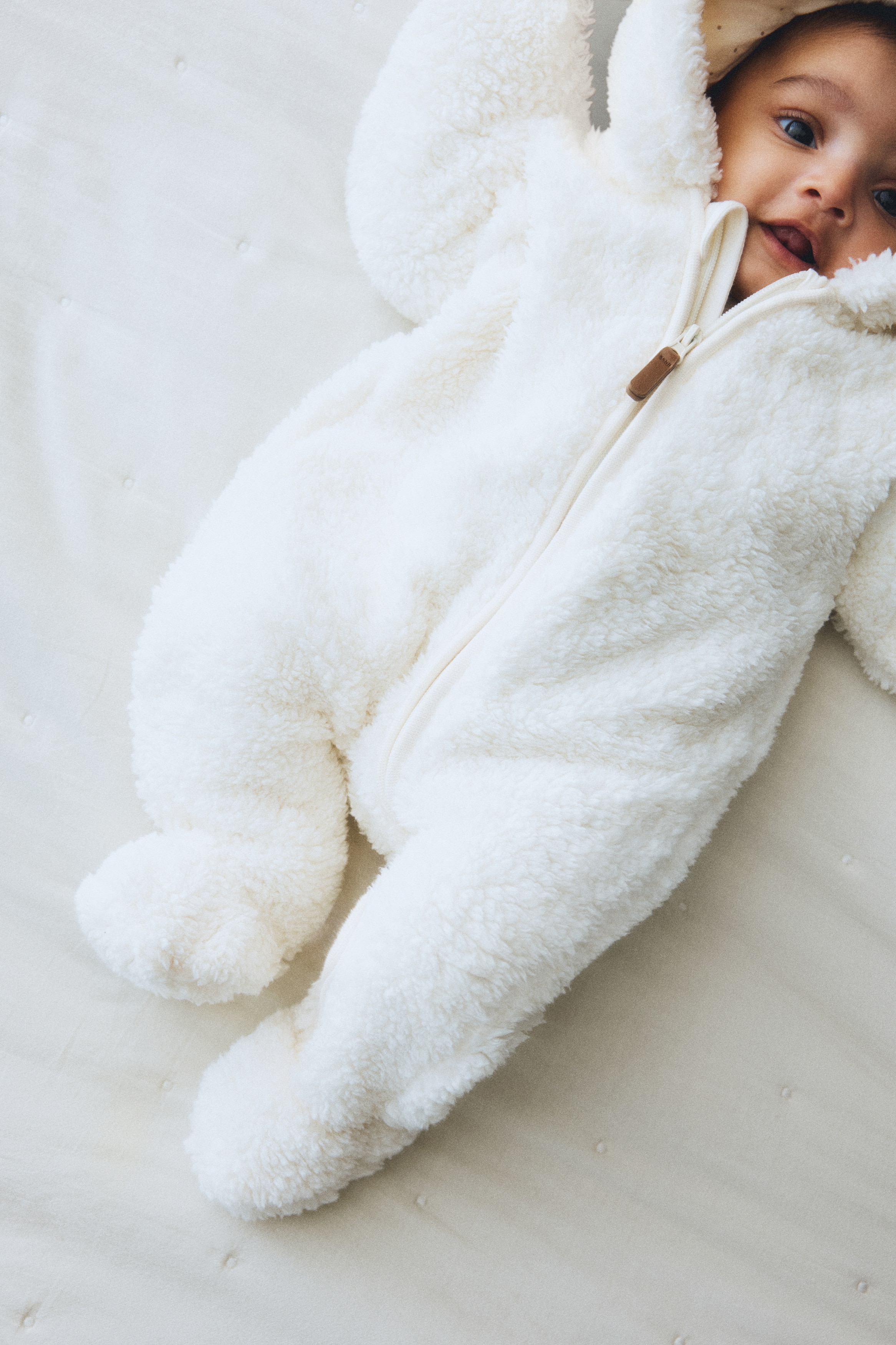 White Pile Bunting with Ears for kids | H&M US