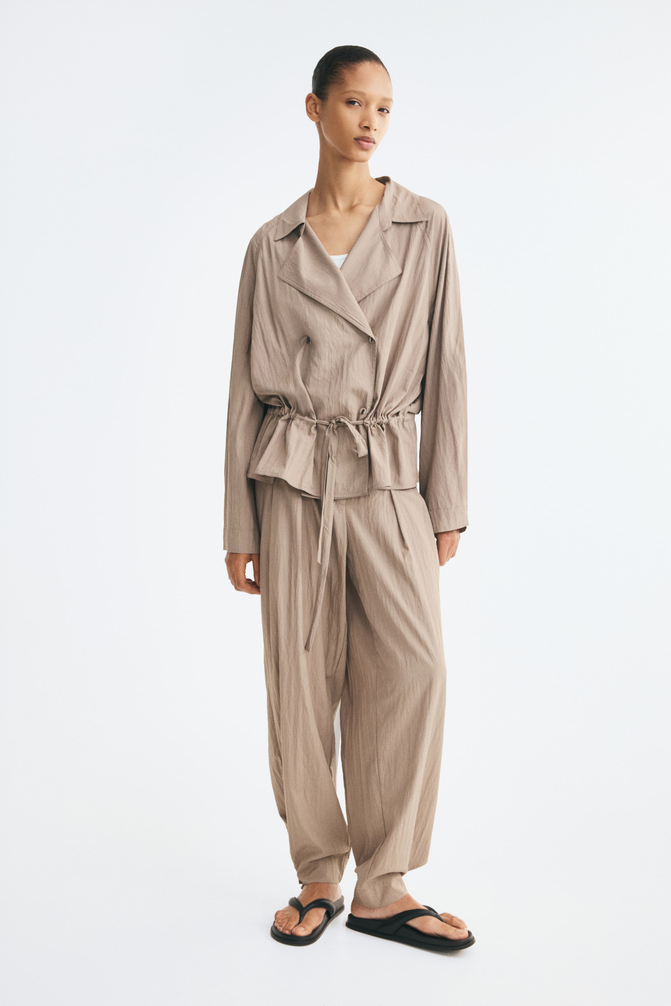 Женские куртки H&M Drawstring-Detail Viscose-Blend Jacket — фото 4