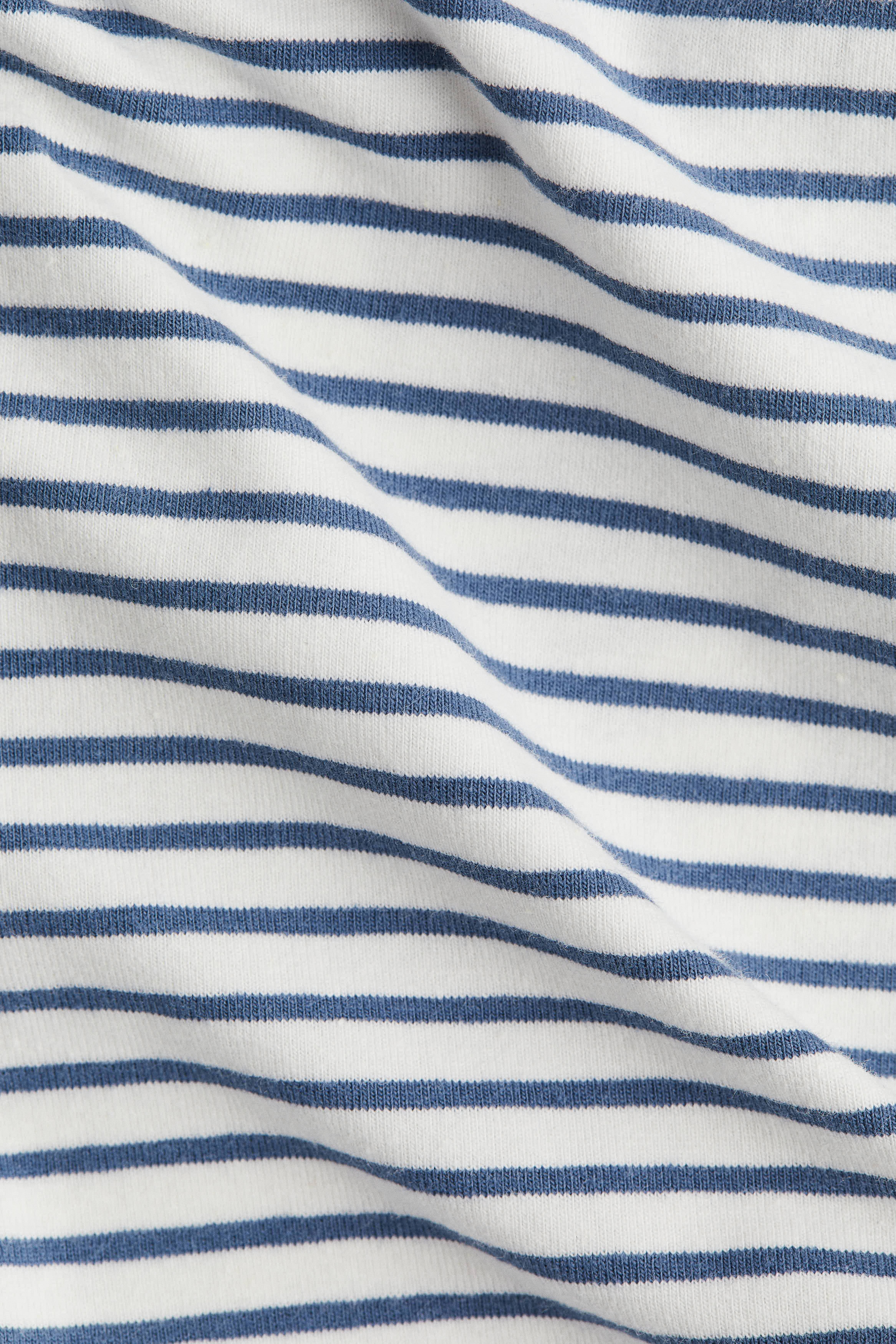 Jersey pull-on shorts