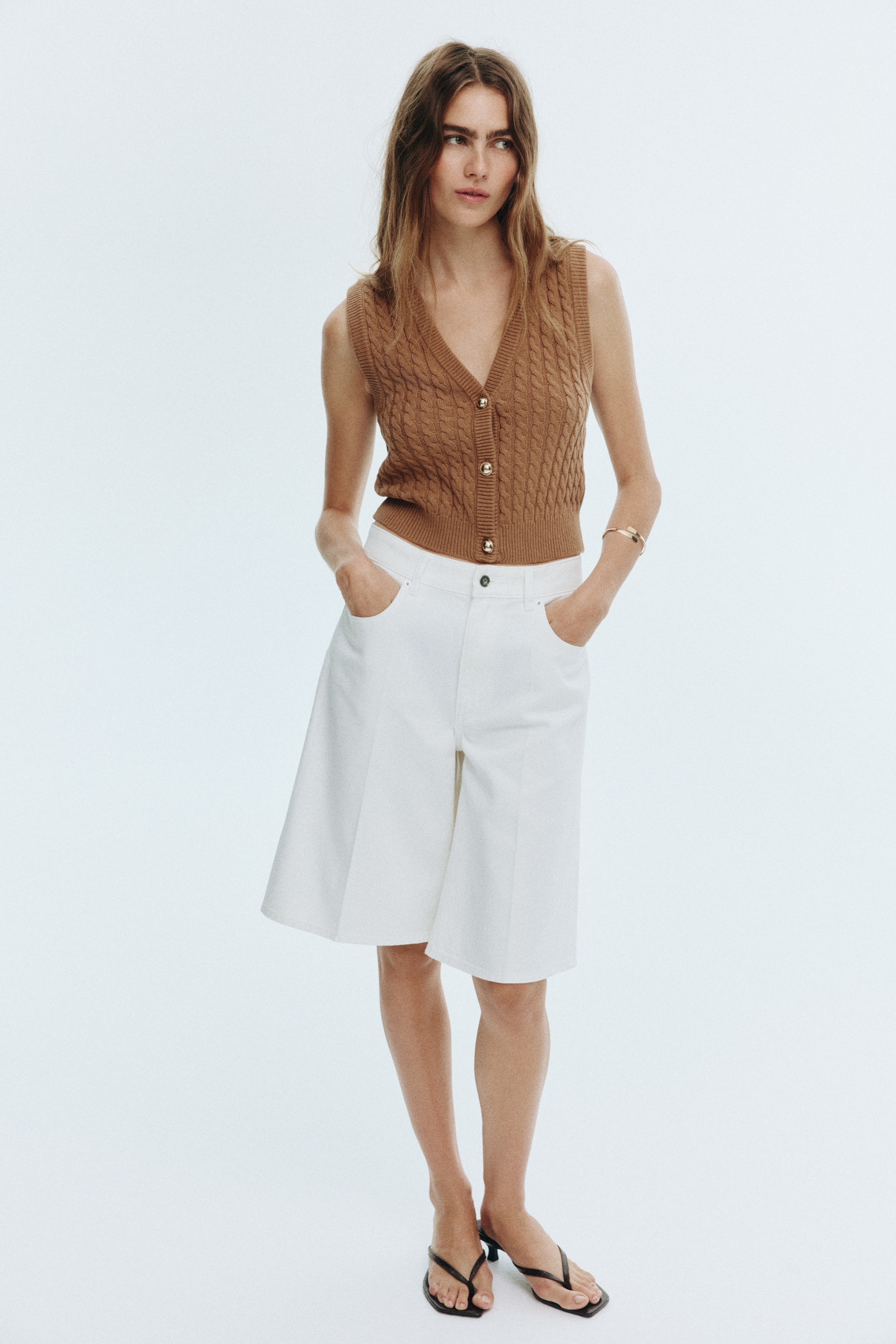 Cable-knit waistcoat - Light brown