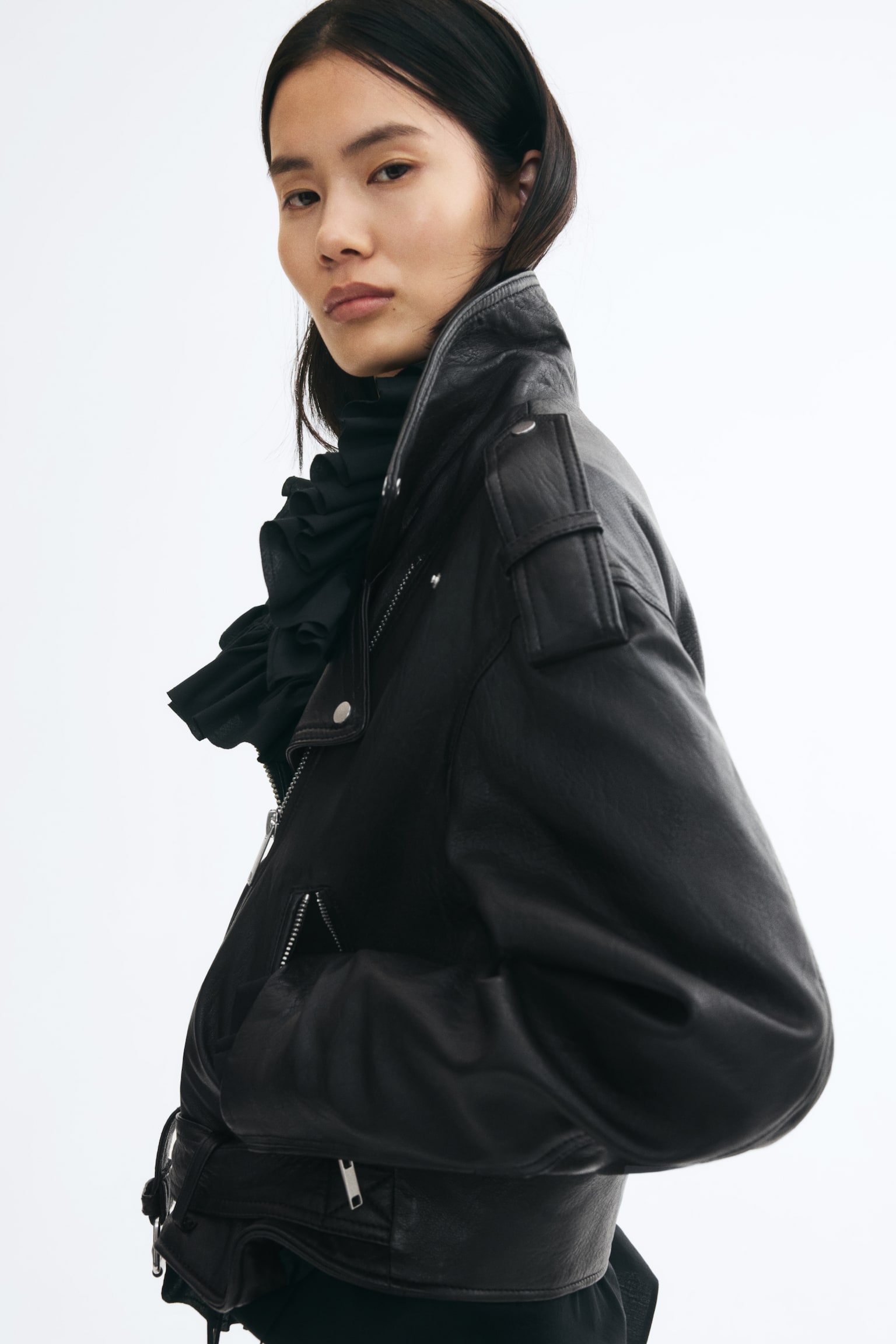 Женская куртка H&M Leather Biker, цвет: Чёрный — фото 5