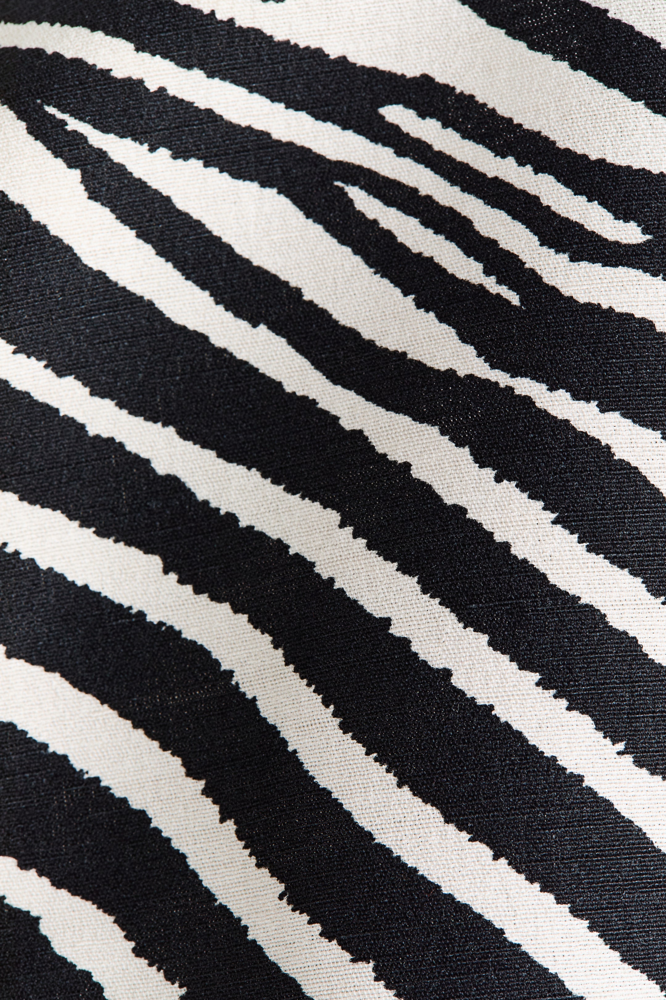 View larger image: V-neck top - Black/Zebra print - Ladies | H&M IE 2