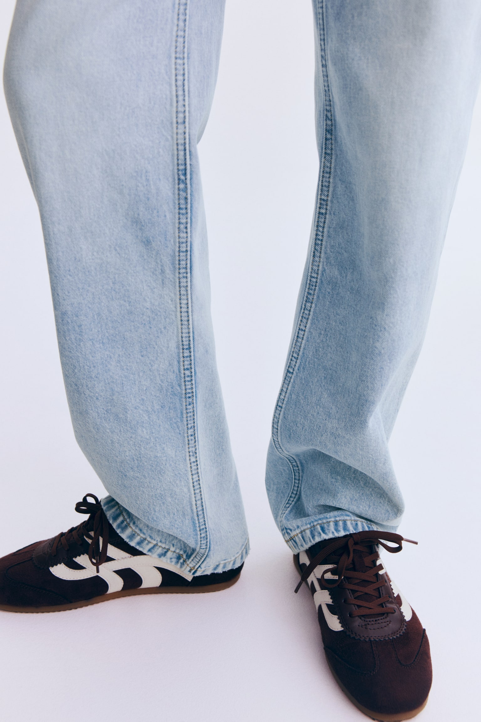 Straight Leg Jeans - Light denim blue/Light denim blue/Denim blue - 3
