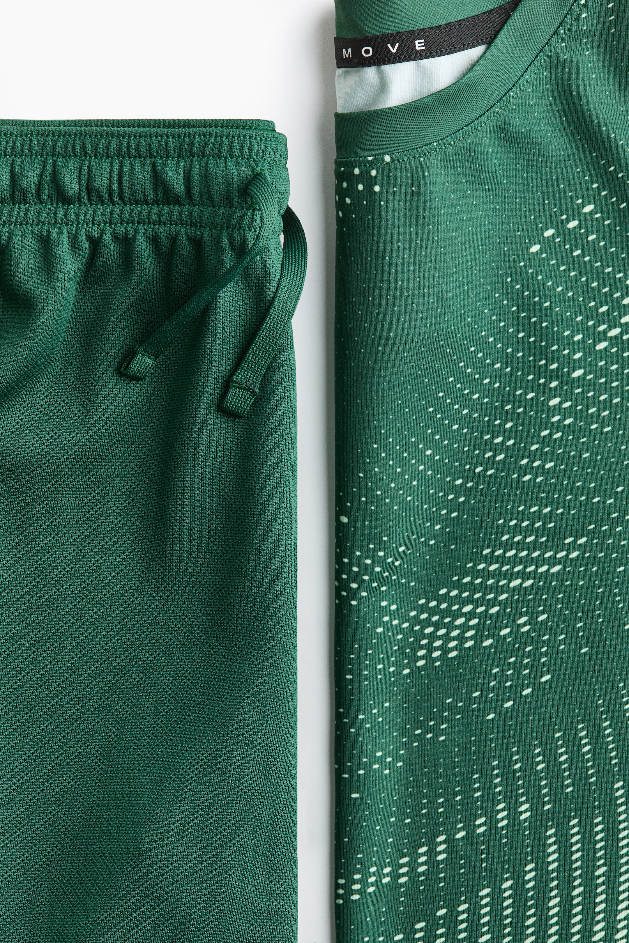 2-Piece Sports Set with DryMove™