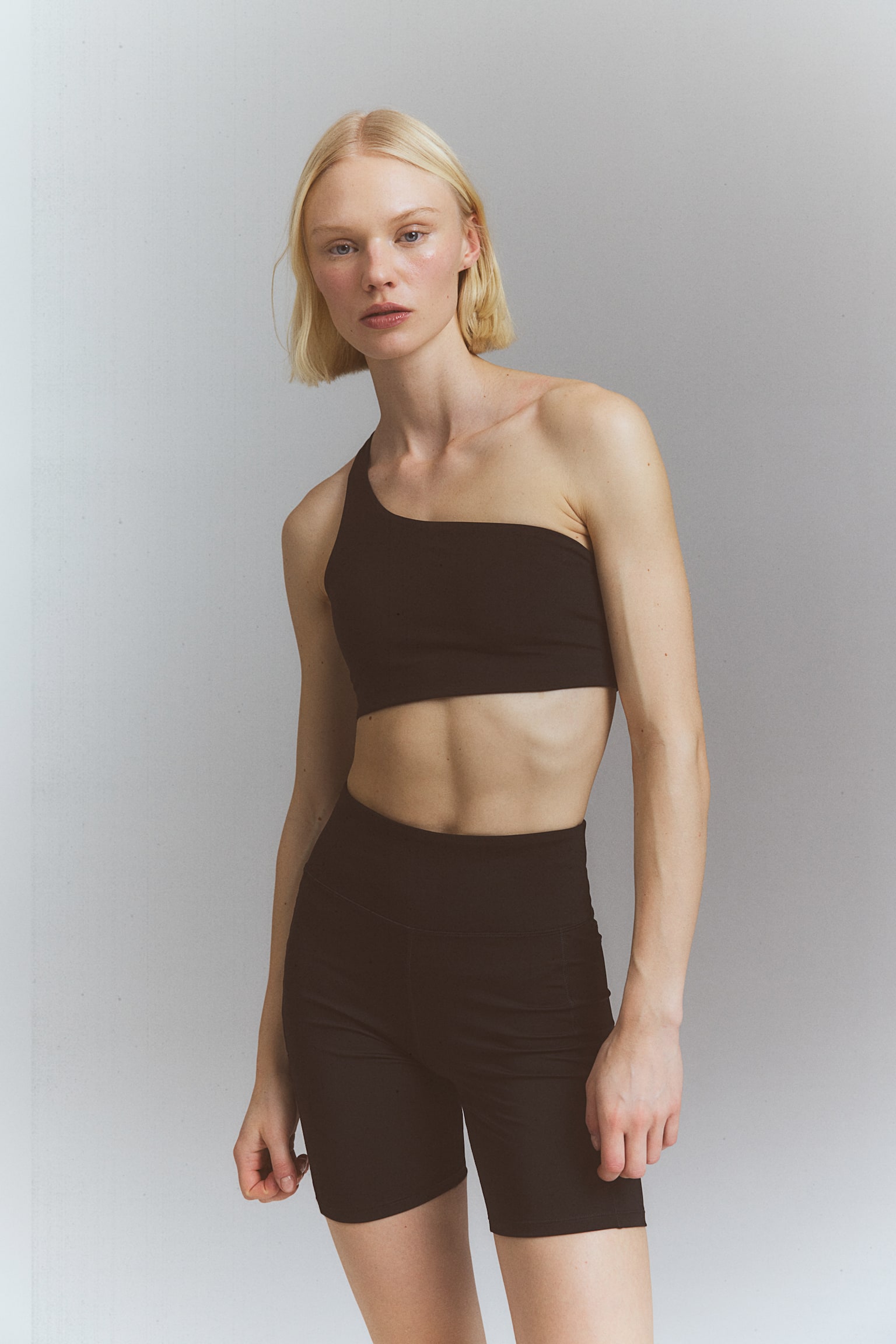 Asymmetrical Light Support Sports Bra In DryMove™ - Black - 6