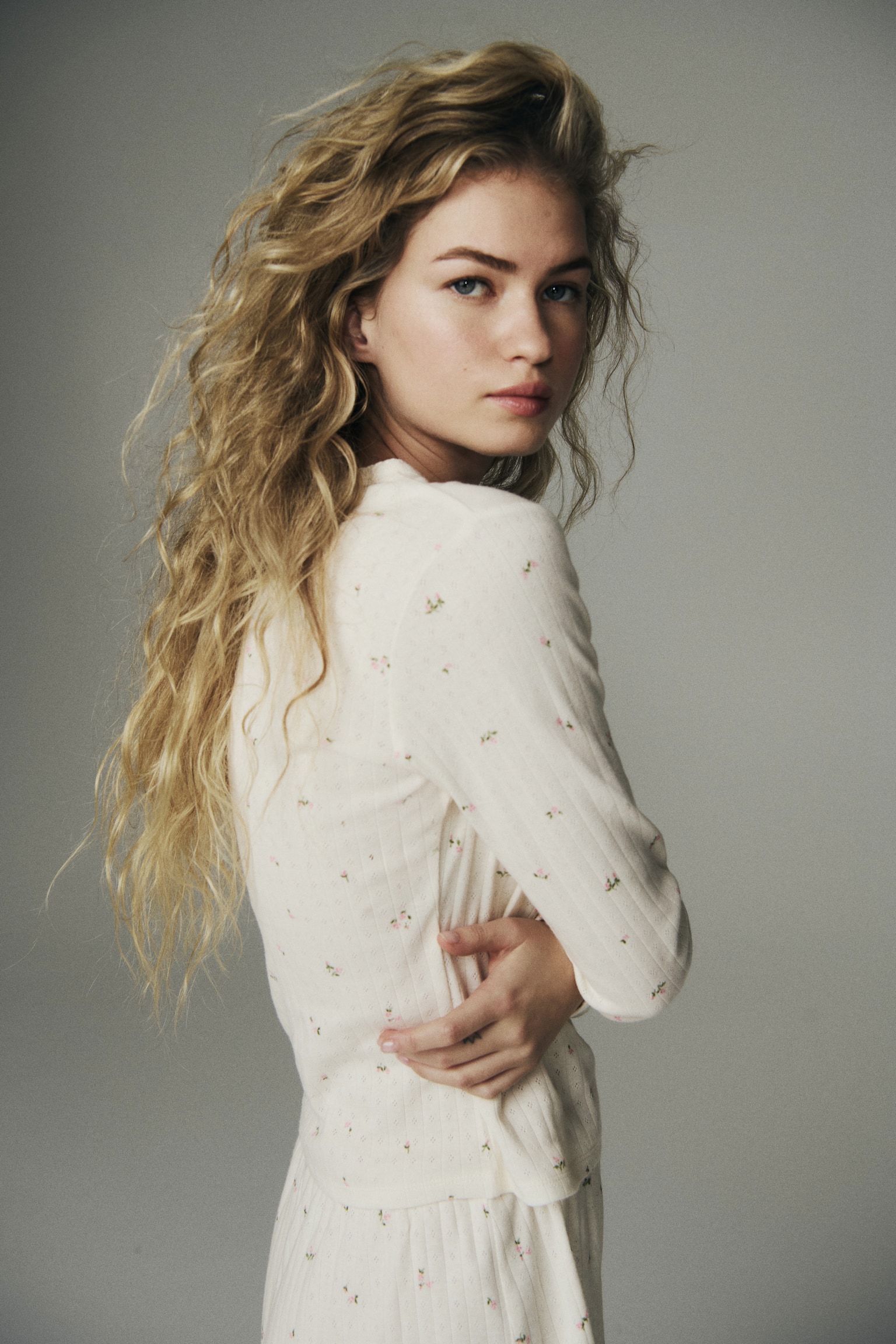 פיג'מה ג'רזי פוינטל - קרם/פרחוני/שחור - 4