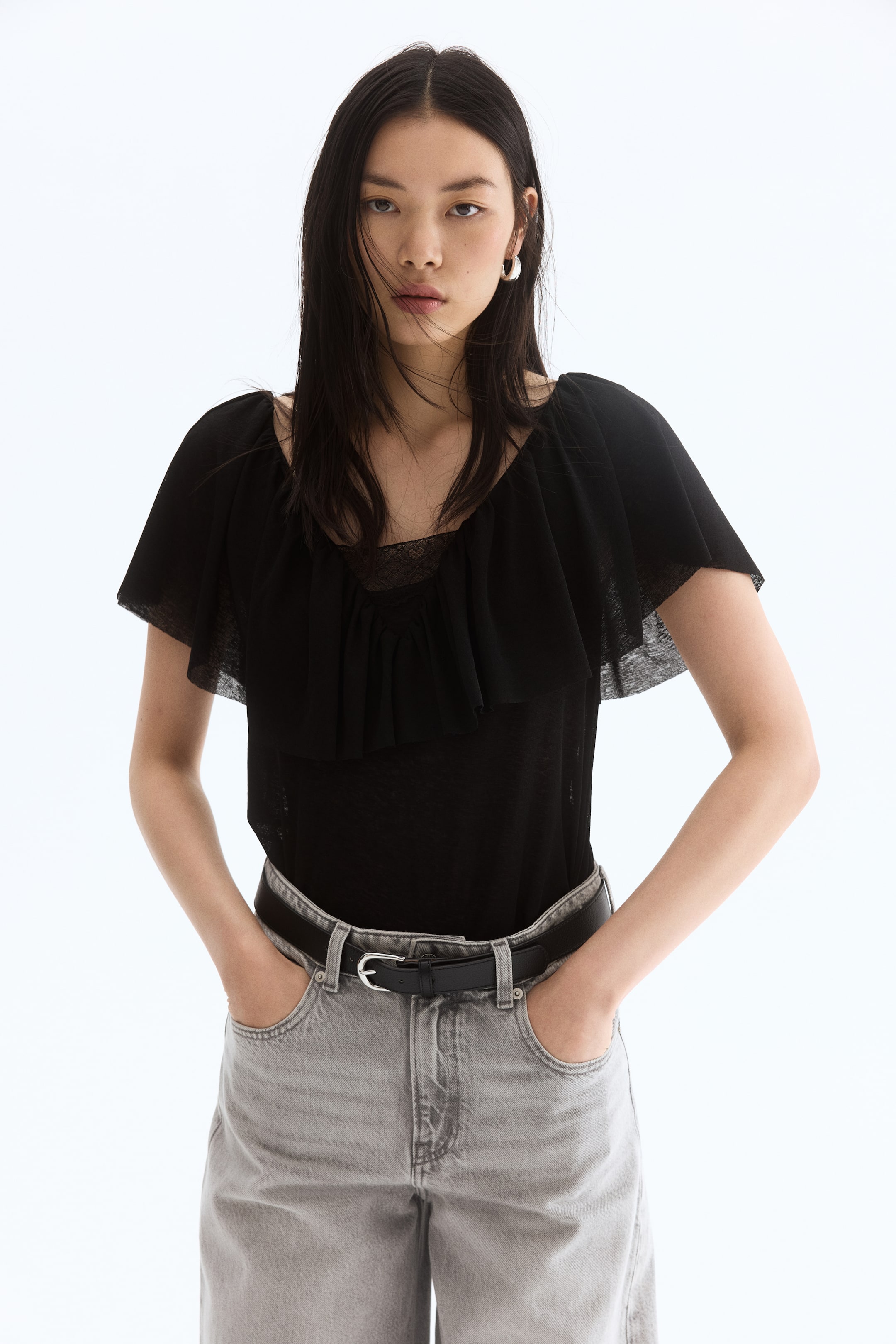 Büyük resmi görüntüle: Farbalalı Üst - Siyah - KADIN | H&M TR 2