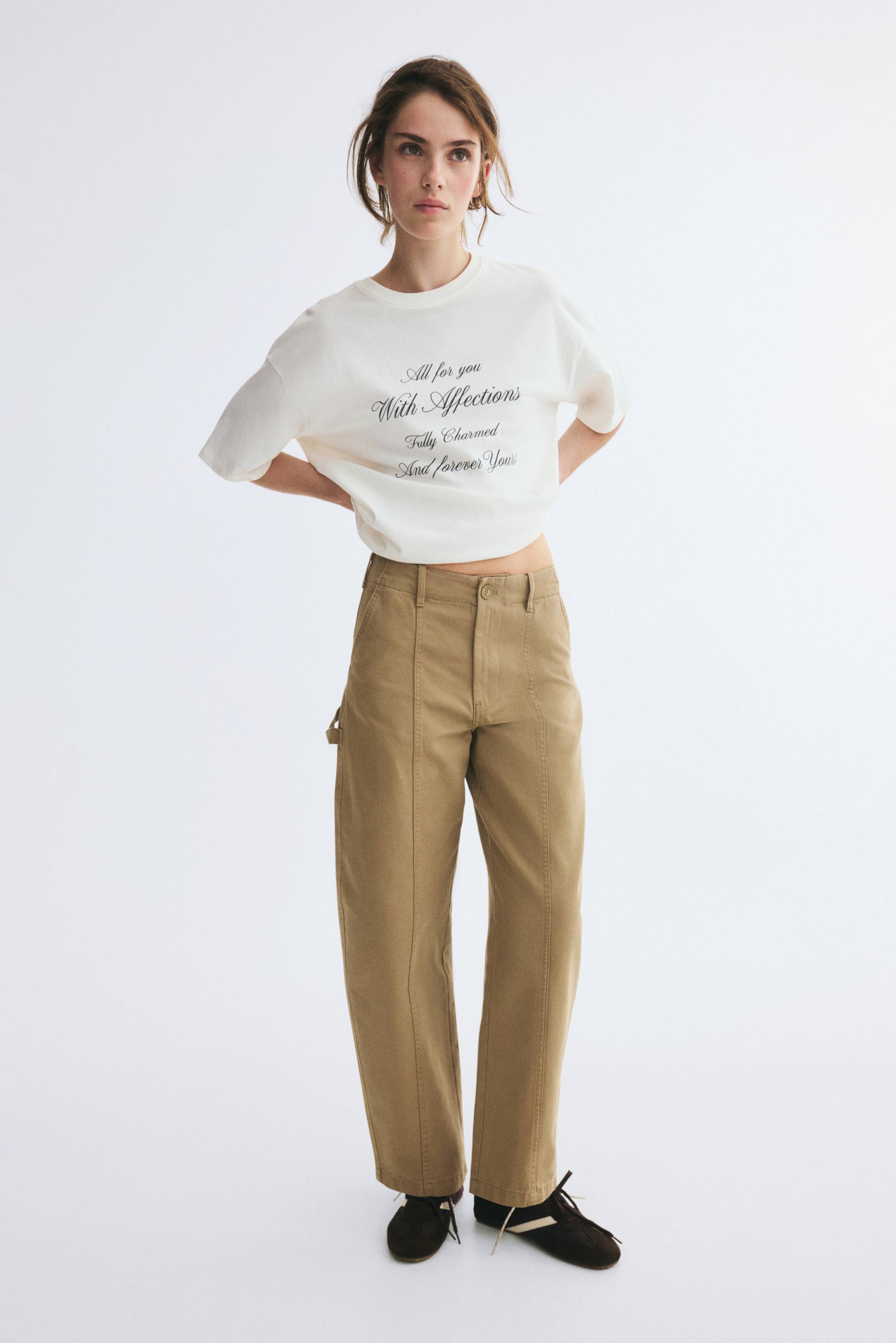 拡大画像を表示: バレルカーゴパンツ - ベージュ - レディース | H&M JP 1
