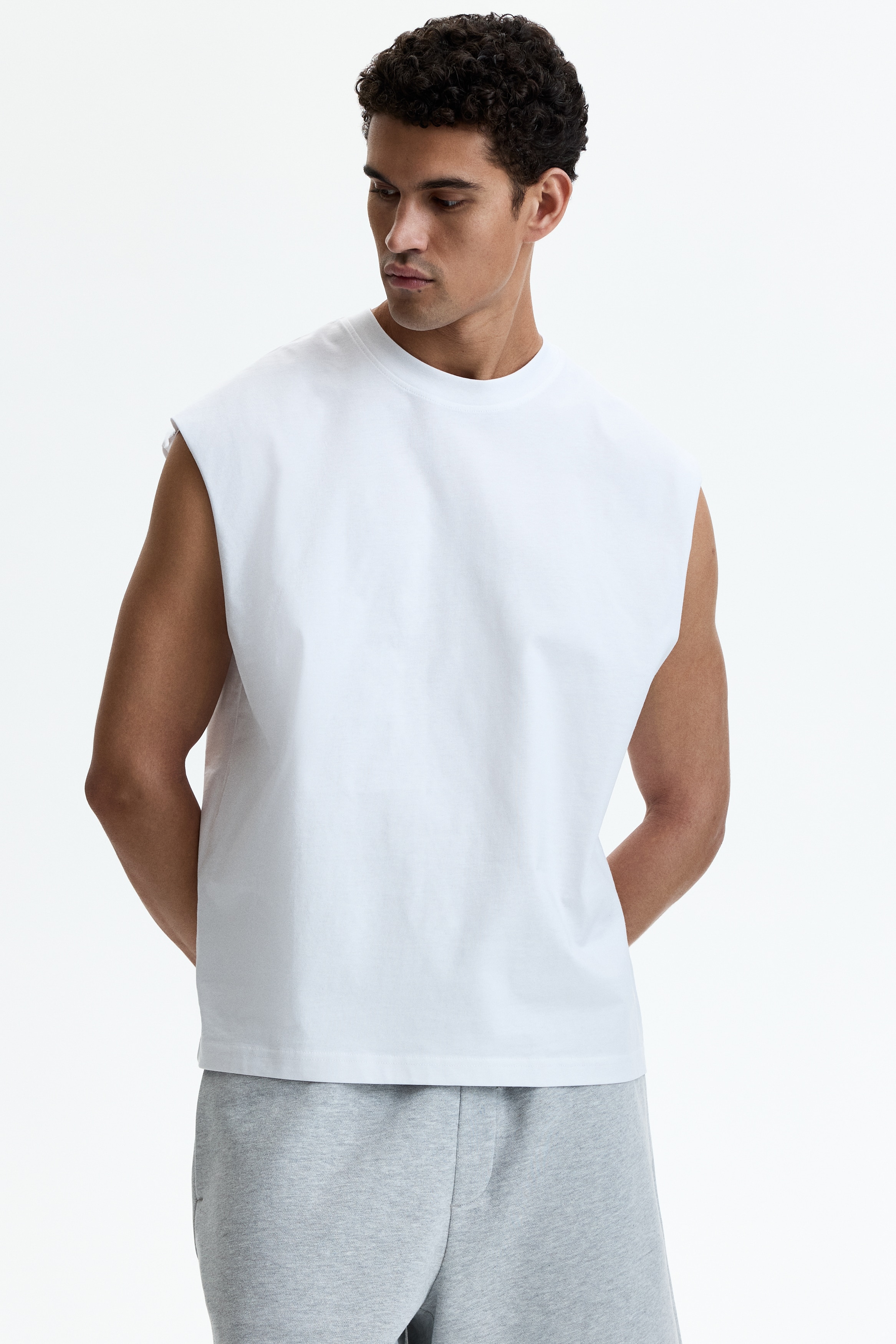カットソー(半袖+袖なし) Hholic cotton cut &amp; sew set up sddefault.jpg