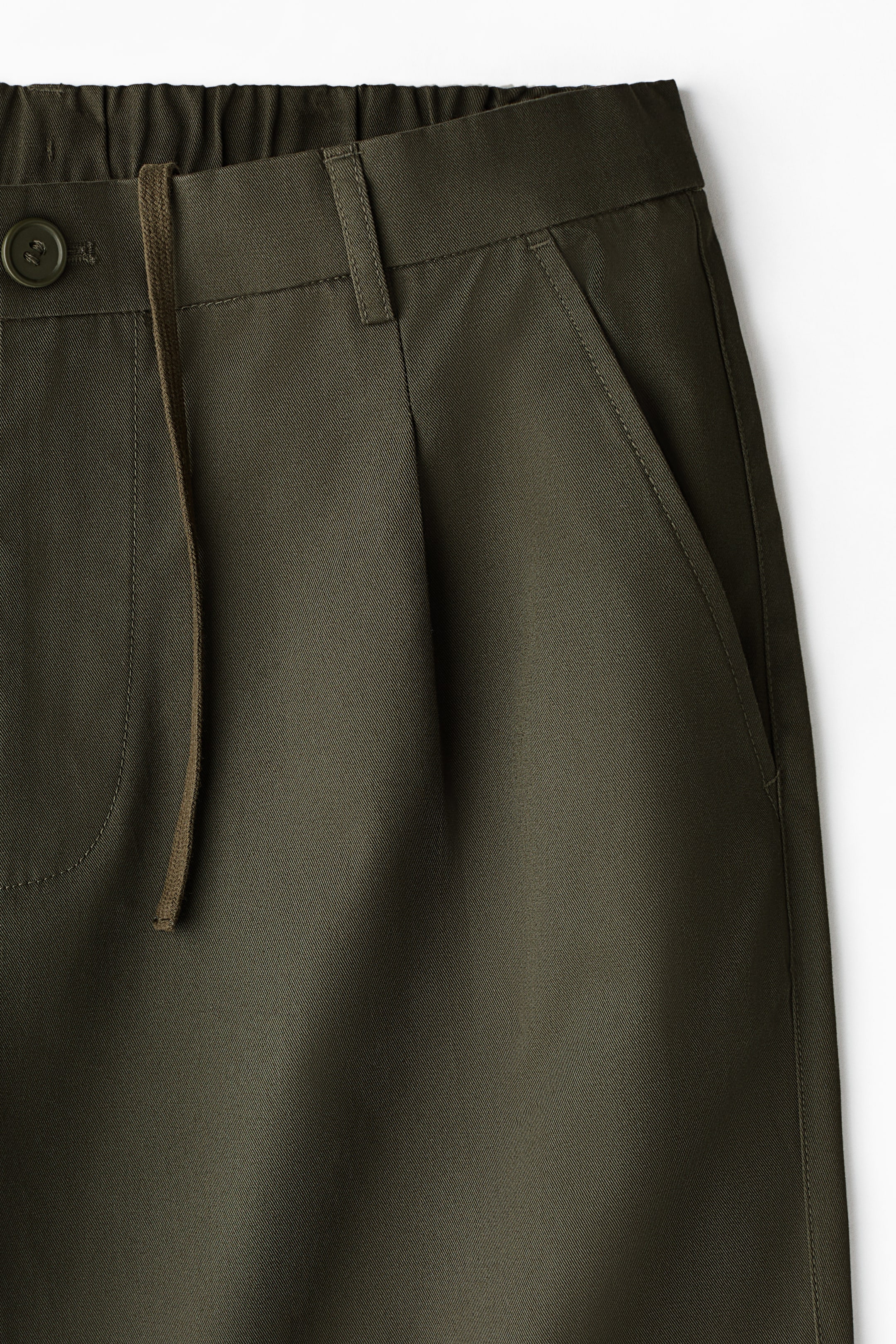 拡大画像を表示: Loose Fit Cotton trousers - ダークカーキグリーン - Men | H&M JP 2