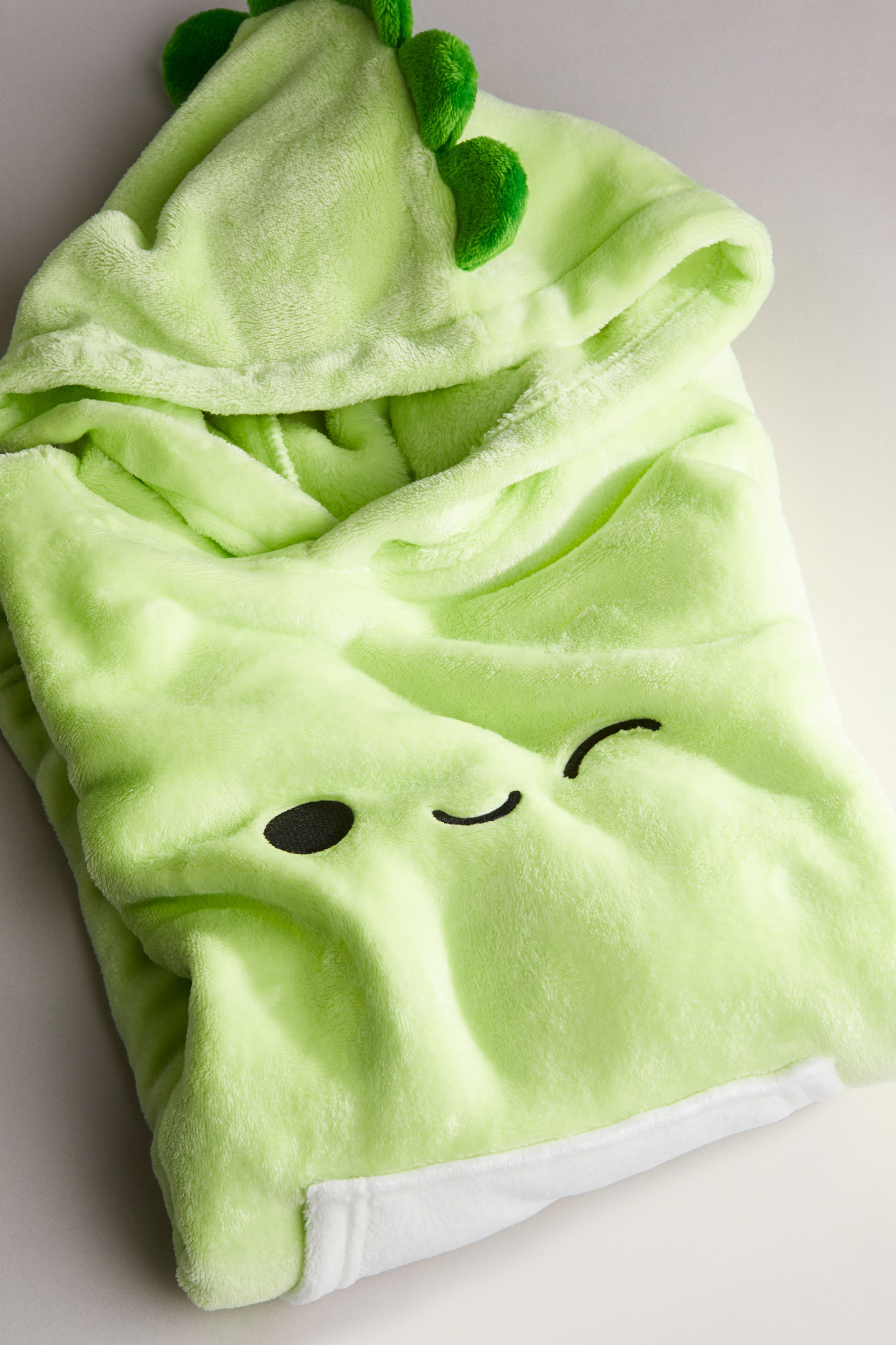 Hooded pile blanket with appliqués - Bright green/Squishmallows - Kids